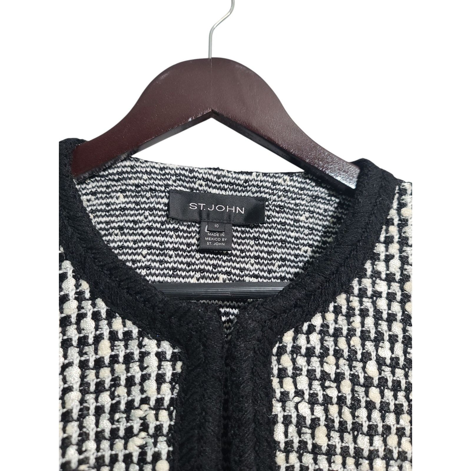 St. John St John Soft Tweed Hook Closure Office Jacket Size 10 Size L / US 10 / IT 46 - 3 Thumbnail