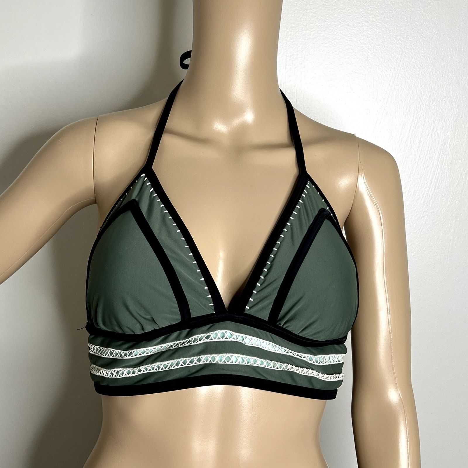 Other Xhilaration Green Triangle Bikini Top Size ONE SIZE - 1 Thumbnail