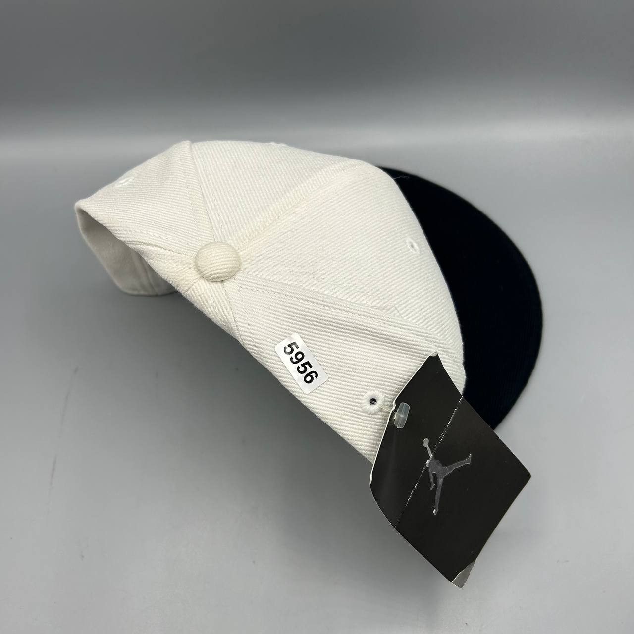 Jordan Brand Air Jordan J11 Hat Men 7 3/8 White Black Fitted Cap New Size ONE SIZE - 9 Thumbnail
