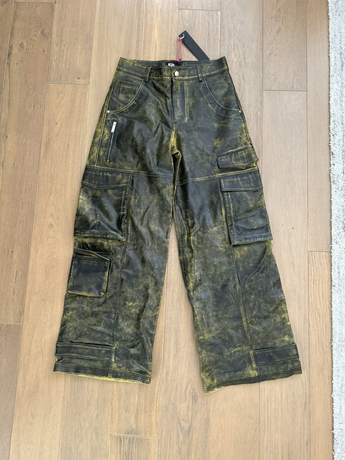 GCDS Gcds Rub-Off Ultracargo leather trousers Size US 32 / EU 48 - 1 Thumbnail