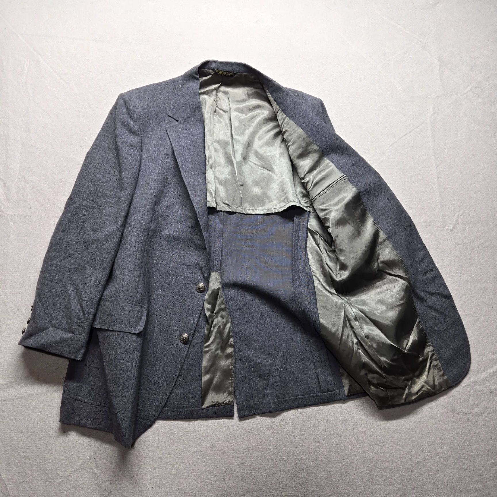 Vintage Nino Cerruti Rue Royale Two Button Suit Jacket Gray Adult Men's Size L Large Size 42R - 2 Thumbnail
