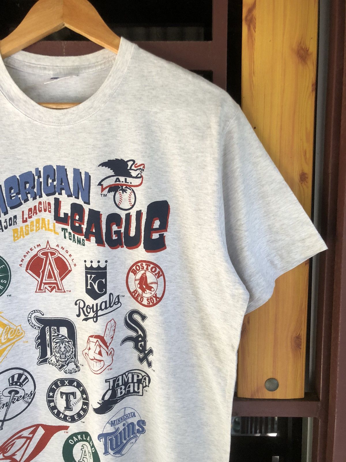 MLB 🔥Vintage Y2K🔥OVP American League MLB Teams Tshirt Size US L / EU 52-54 / 3 - 4 Thumbnail