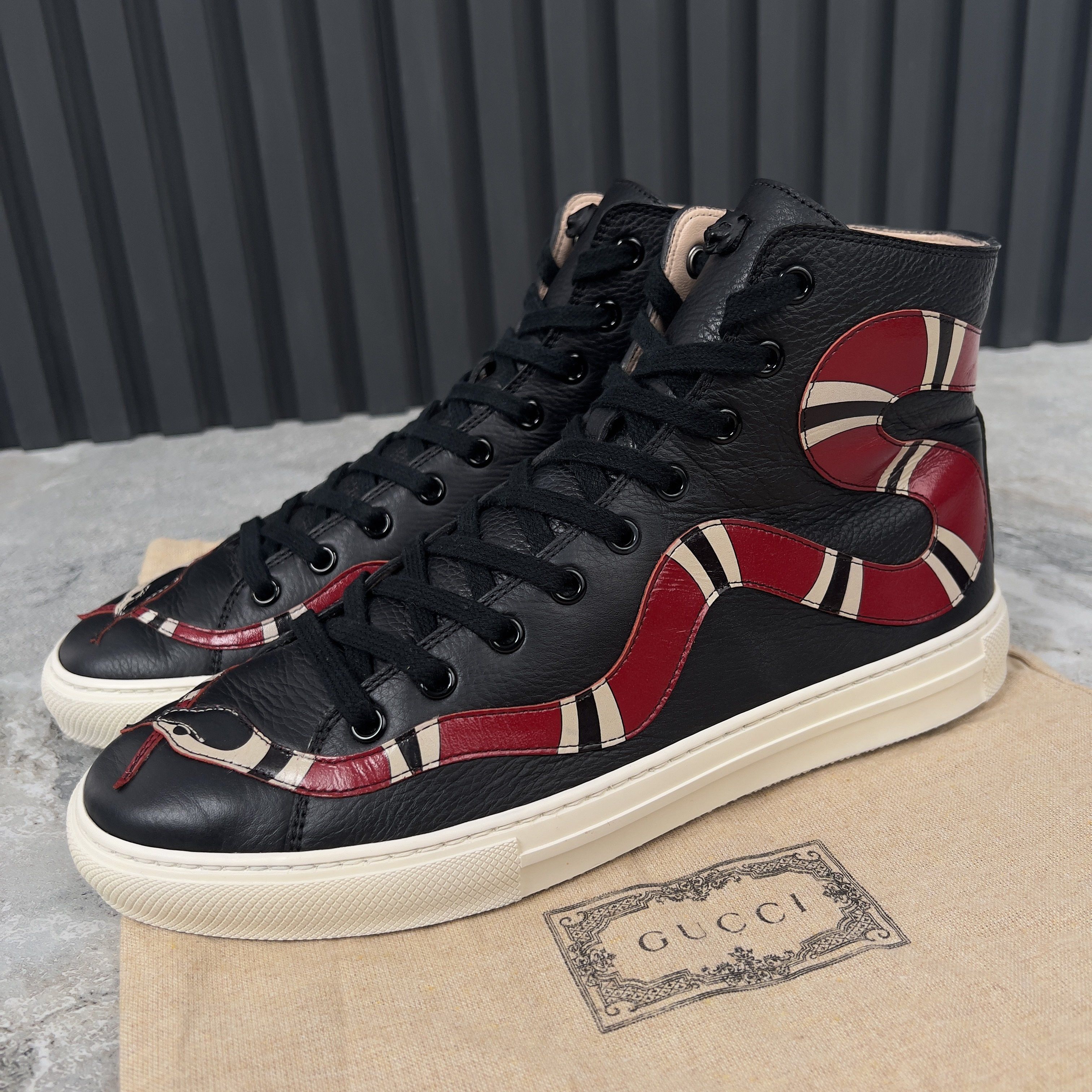 Gucci Gucci Major Snake High Top Sneakers Leather Size US 9 / IT 39 - 1 Thumbnail