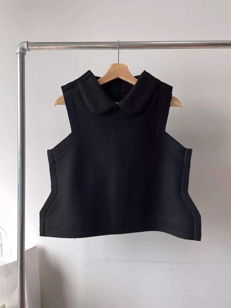 Comme des Garcons Comme Des Garcons Two-dimensional black vest Size XS / US 0-2 / IT 36-38 - 1 Thumbnail