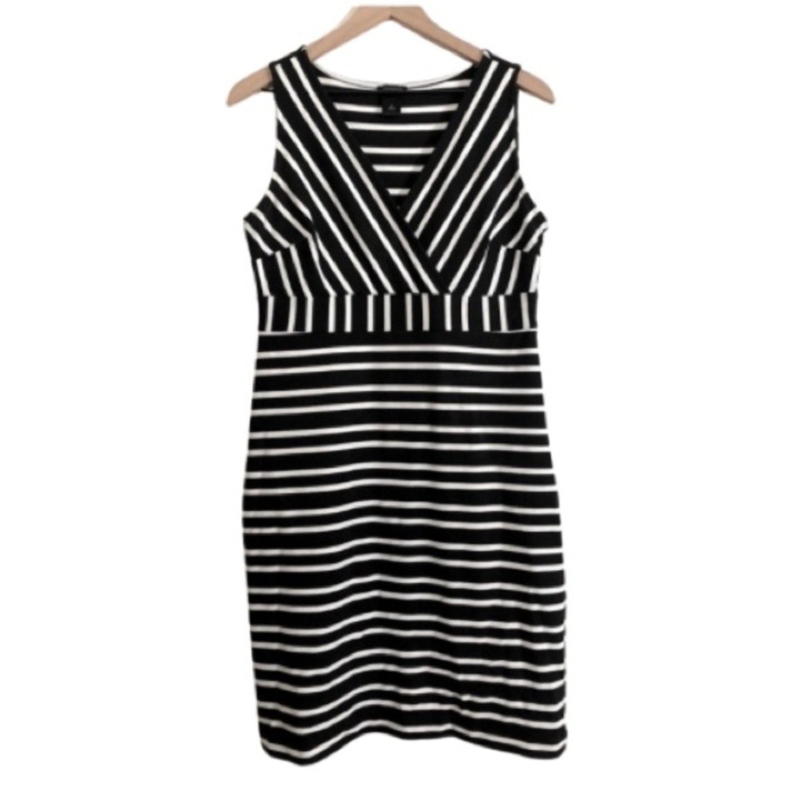 Ann Taylor Ann Taylor Black White Stripe Sleeveless Fitted V-Neck Dress Size M / US 6-8 / IT 42-44 - 1 Thumbnail