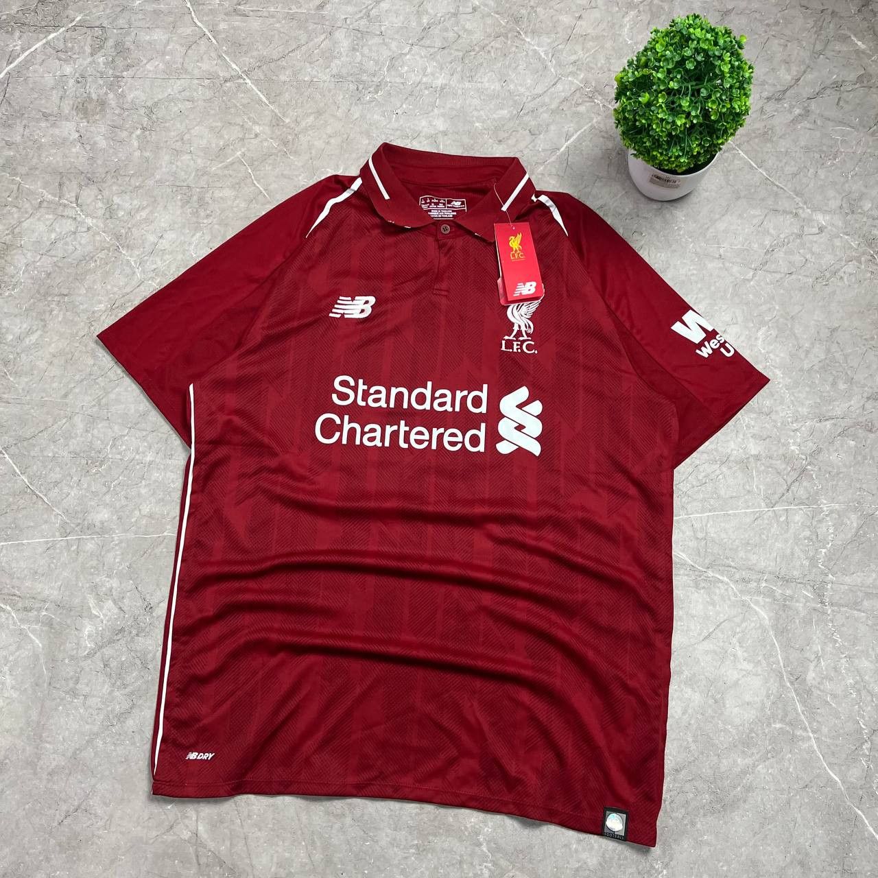 New Balance NWT New Balance Liverpool Jersey 2018/2019 #11 M.SALAH Size US L / EU 52-54 / 3 - 15 Thumbnail