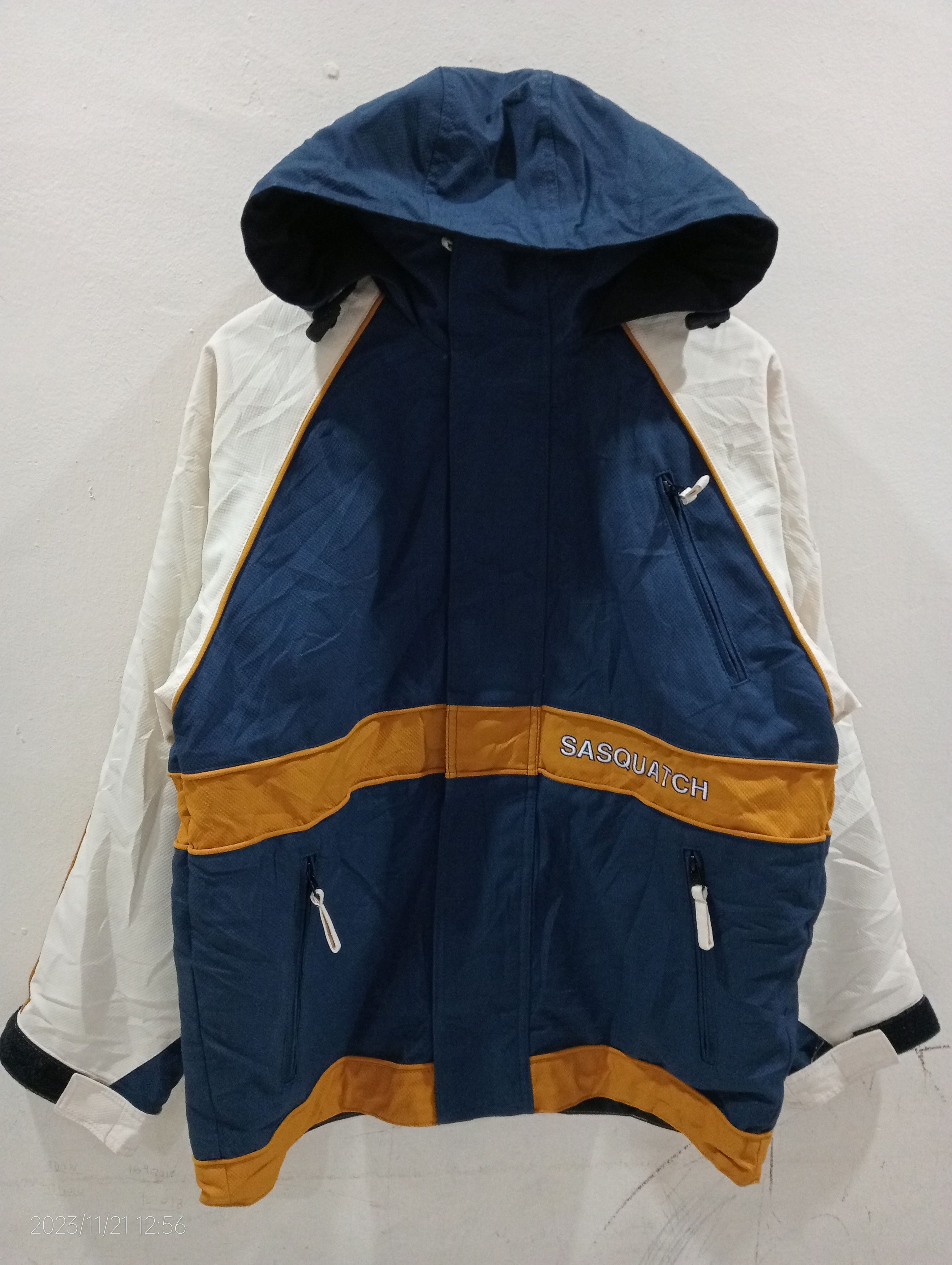 image of Sasquatchfabrix Vintage Sasquatch Snow Ski Wear Bomber Jacket in Blue, Men's (Size Medium)
