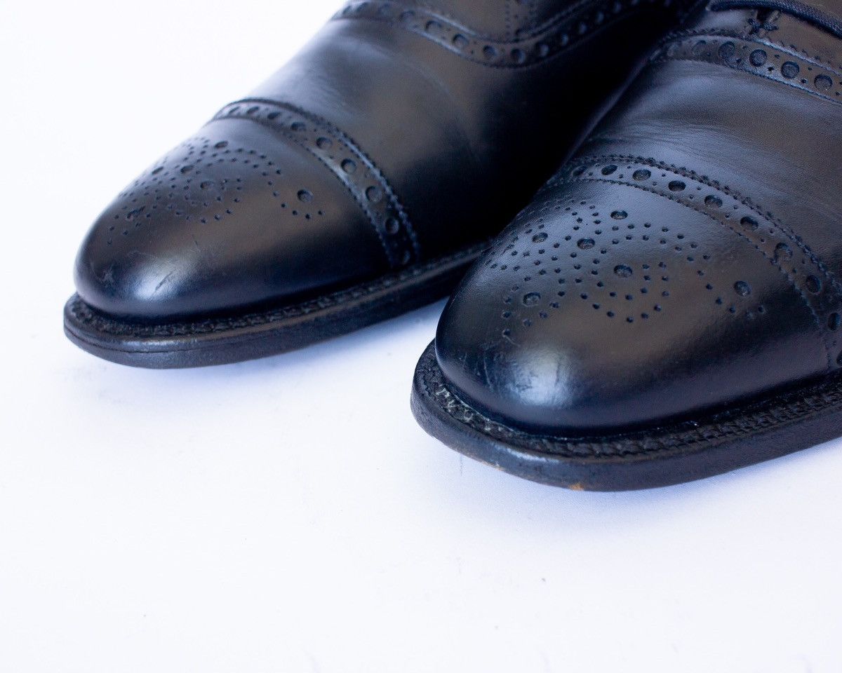 Church's Church’s Custom Grade Leather Wingtip Shoe’s Made in England Size US 10 / EU 43 - 9 Thumbnail