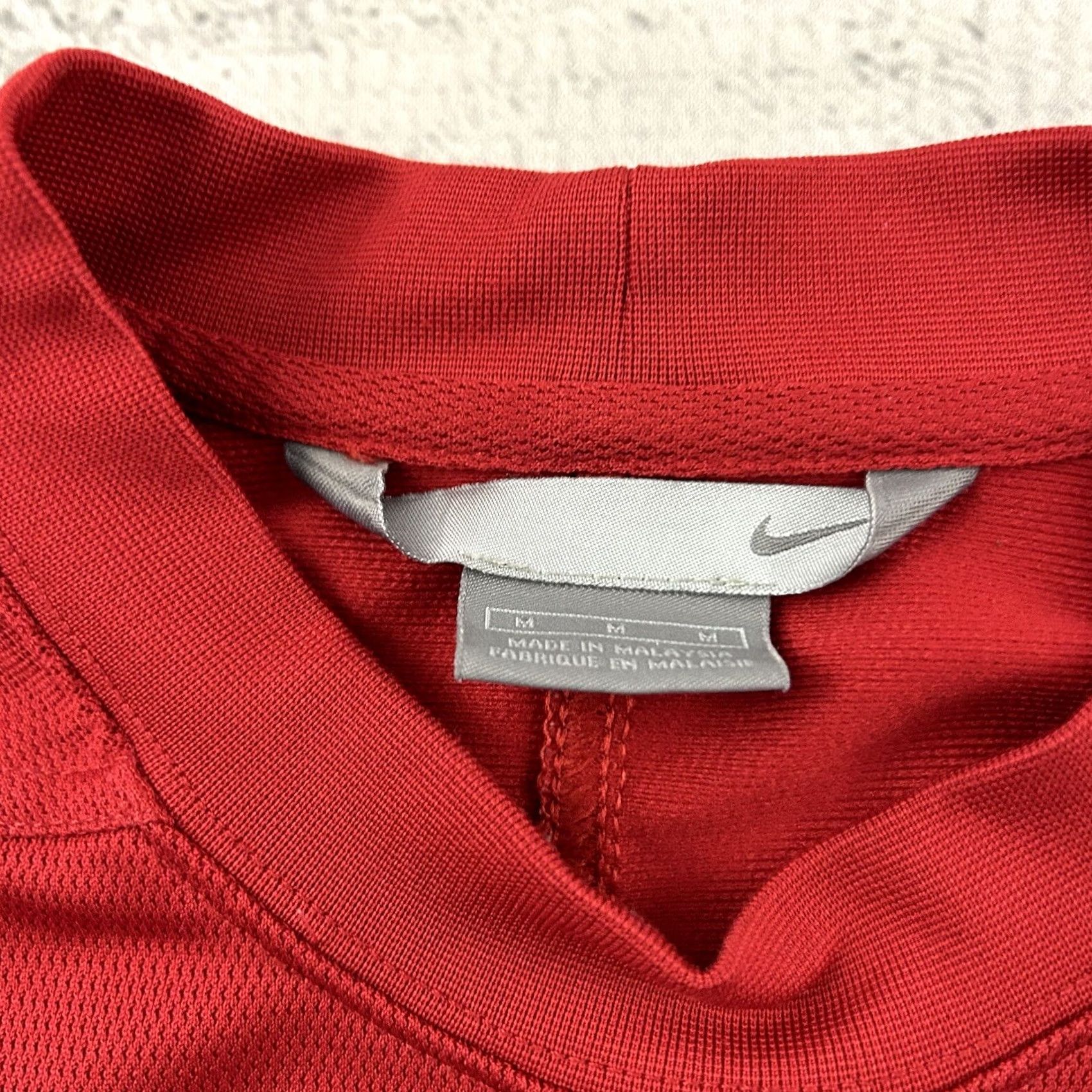 Nike Vintage Nike Essential Check Long Sleeve Poly Athletic Shirt Mens M Red Size US M / EU 48-50 / 2 - 4 Thumbnail