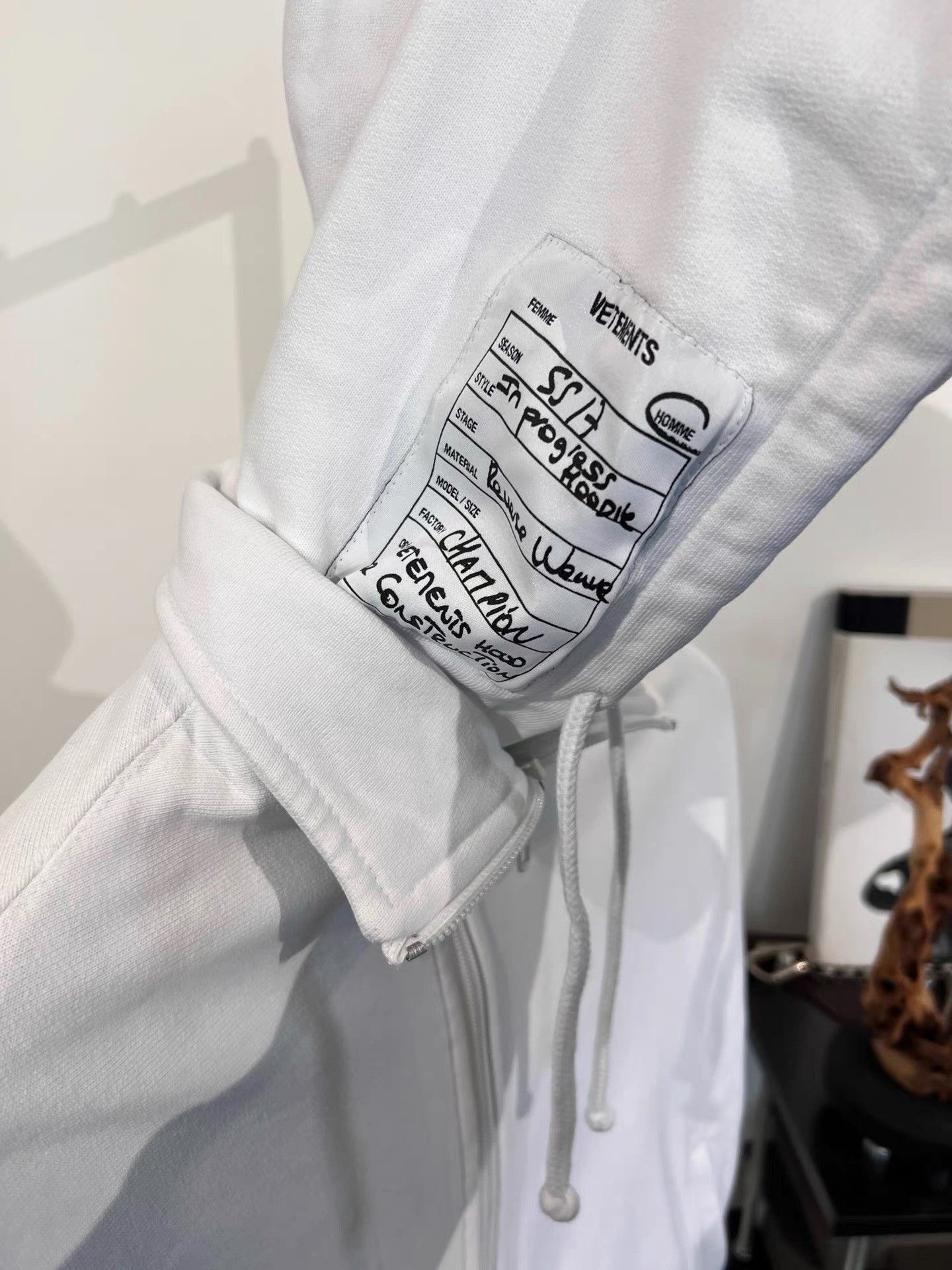 Vetements Vetements X Champion Ribbon Logo Zip Hoodie K35 Size US S / EU 44-46 / 1 - 4 Thumbnail