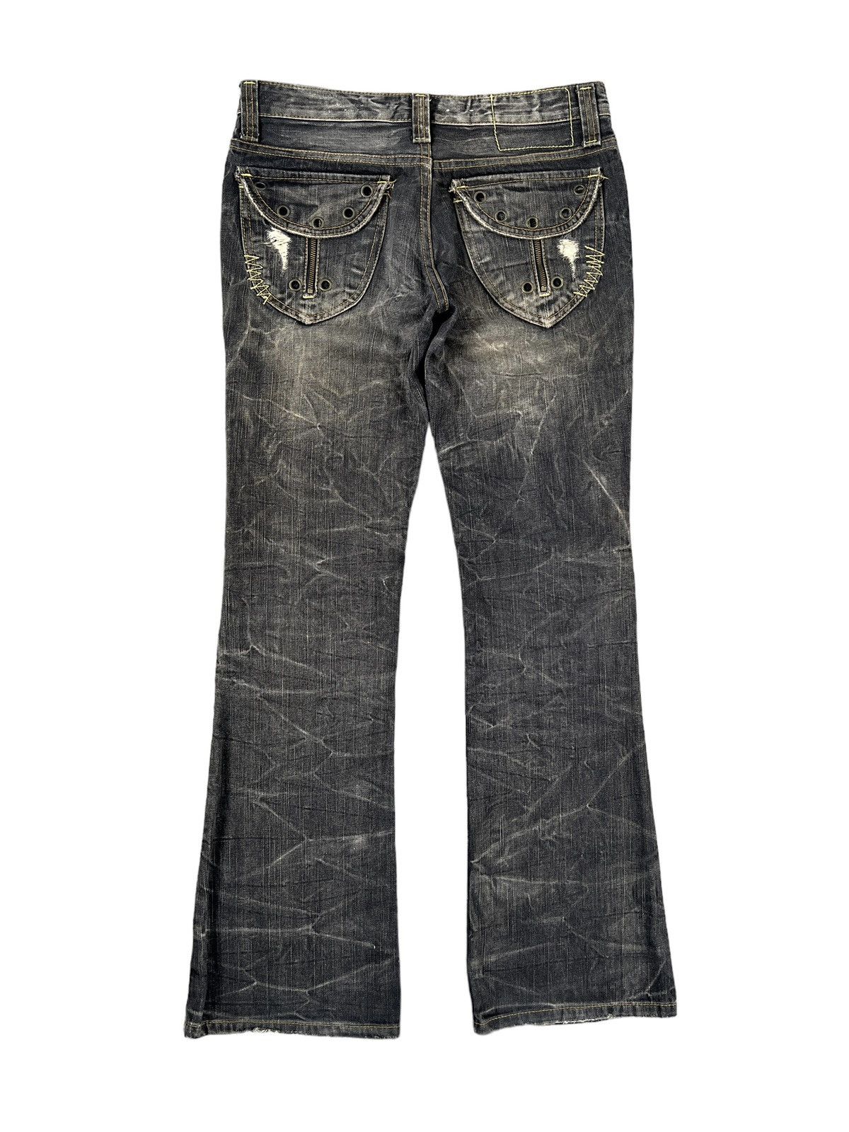 Japanese Brand On Board 🇯🇵 Distressed Flare Denim Size US 31 - 3 Thumbnail