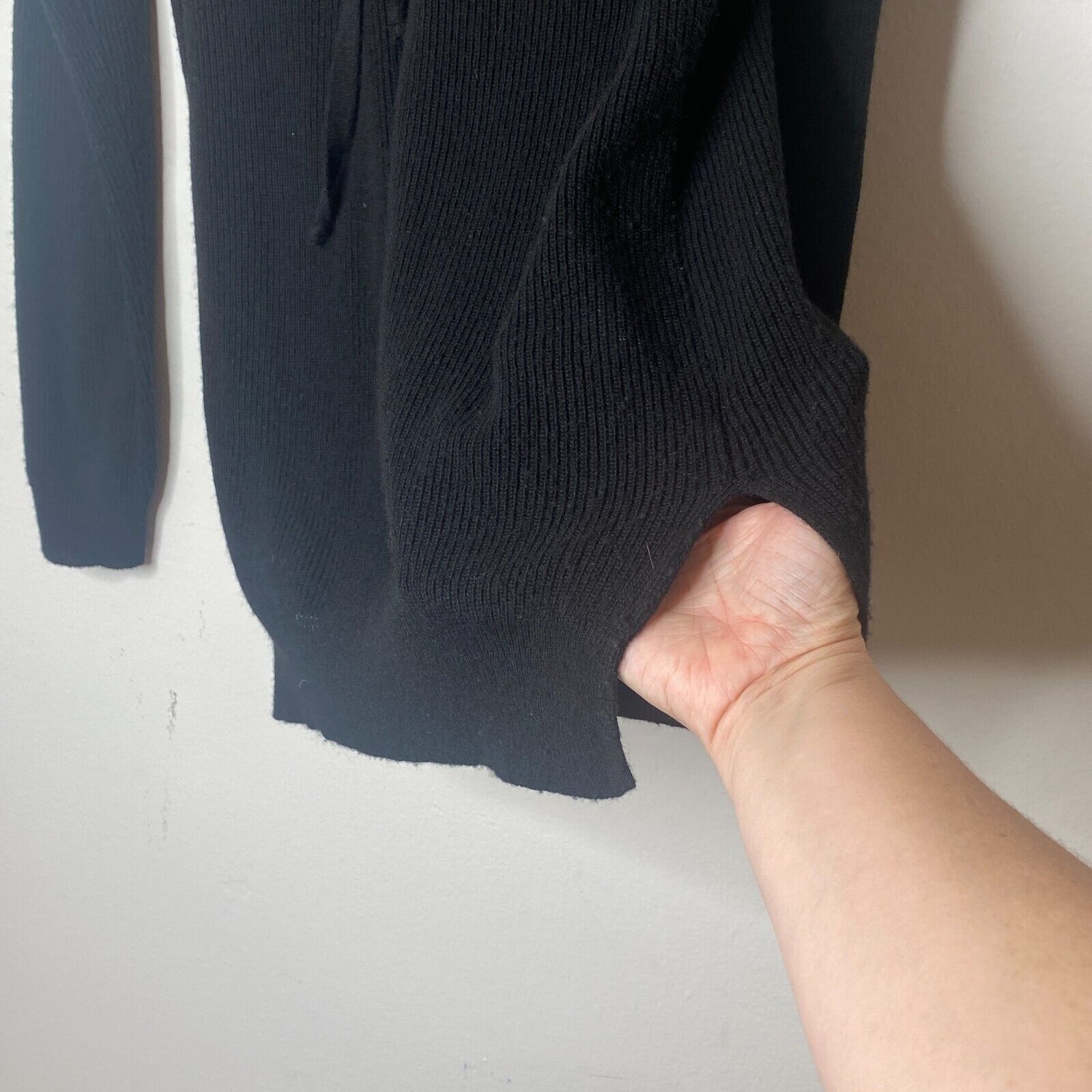 Other Kontatto Black Front Tie Lace up VNeck Long Sleeve Sweater S Size S / US 4 / IT 40 - 9 Thumbnail