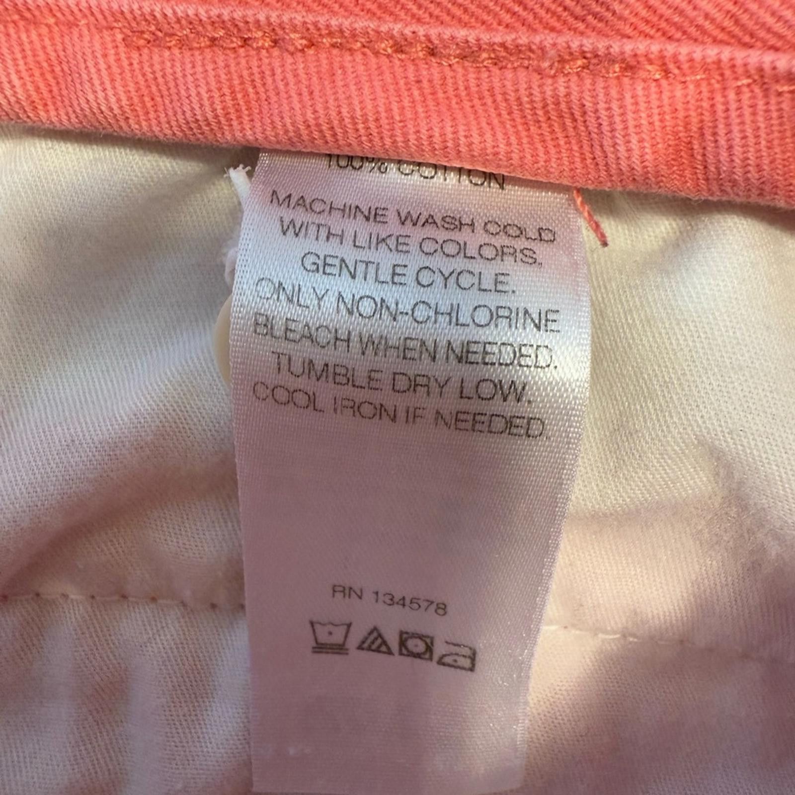 Vineyard Vines Vineyard Vines pink chino pants SZ 32”x30”Intact with FLAWS Size US 32 / EU 48 - 7 Thumbnail