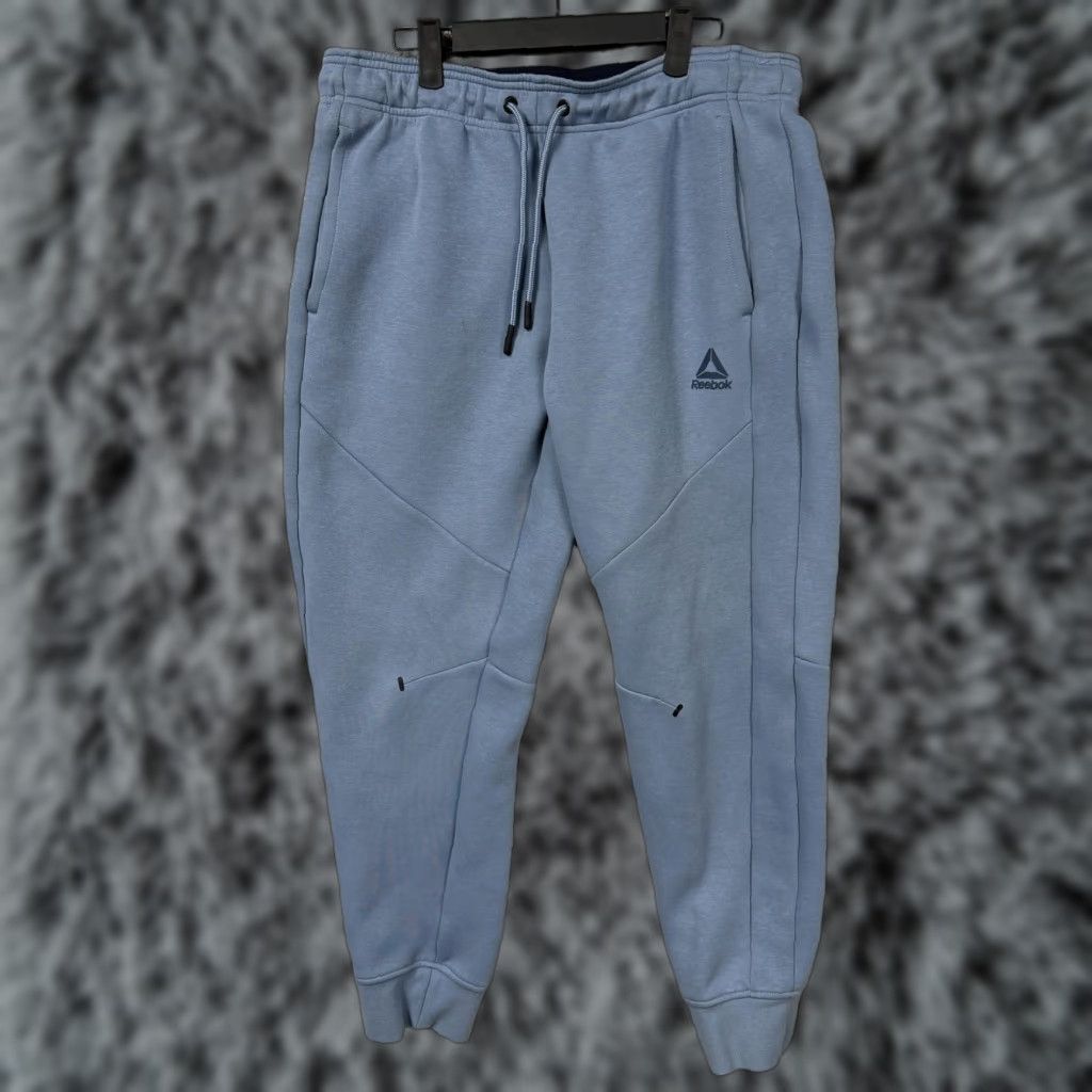 Reebok Reebok Sweatpants Mens Large 34x27 Blue Fleece Jogger Athletic Casual Activewear Gore-Tex? No. Size US 33 - 1 Thumbnail