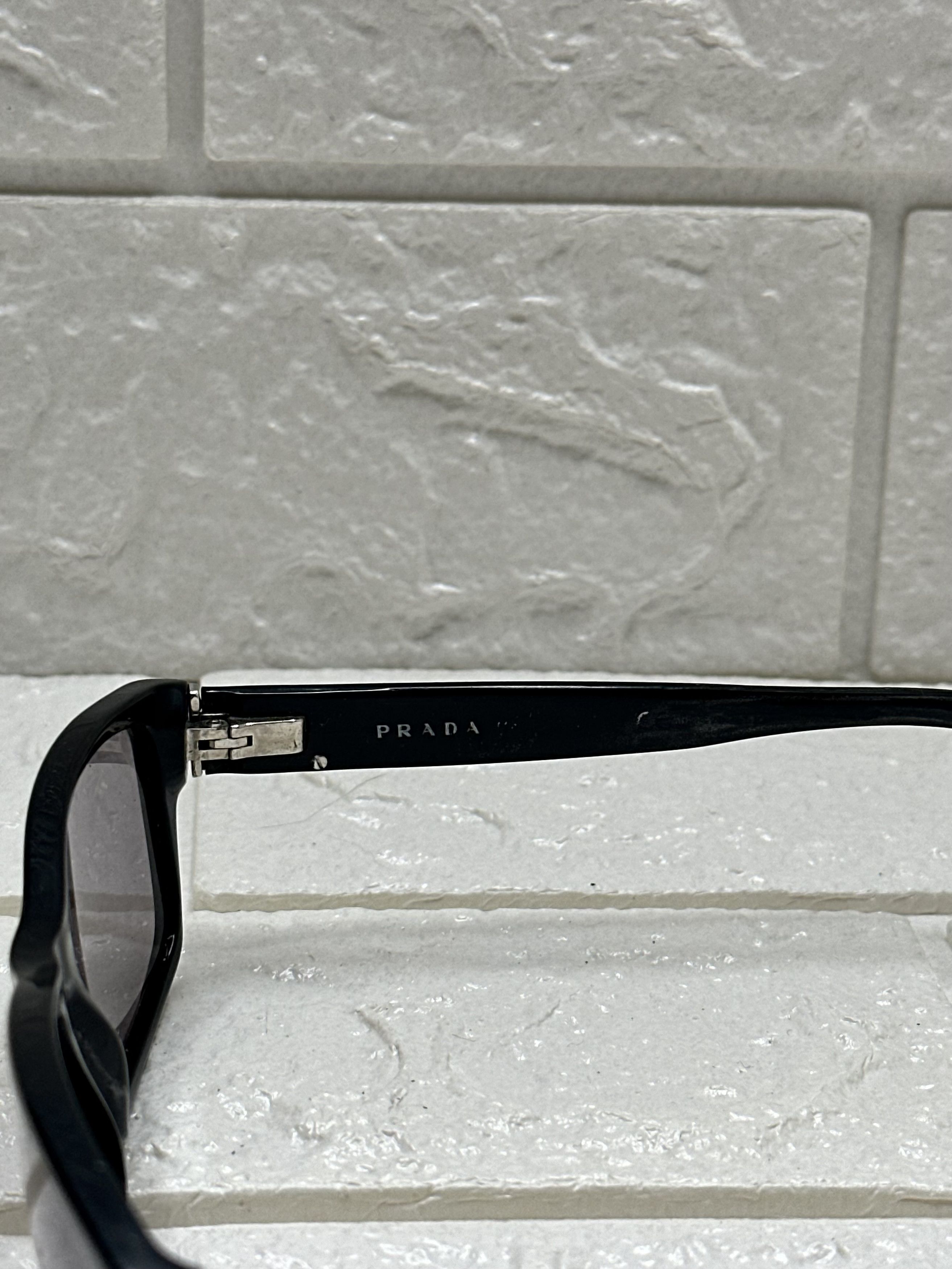 Prada Prada Classic Vintage Sunglasses Size ONE SIZE - 5 Thumbnail