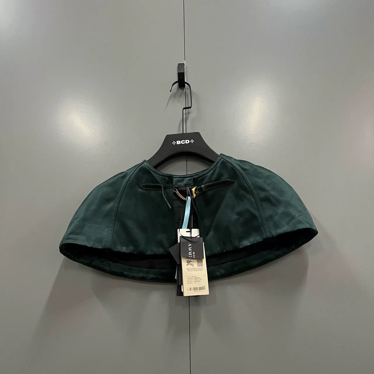 Burberry burberry green cape size 36 new Size S / US 4 / IT 40 - 1 Thumbnail
