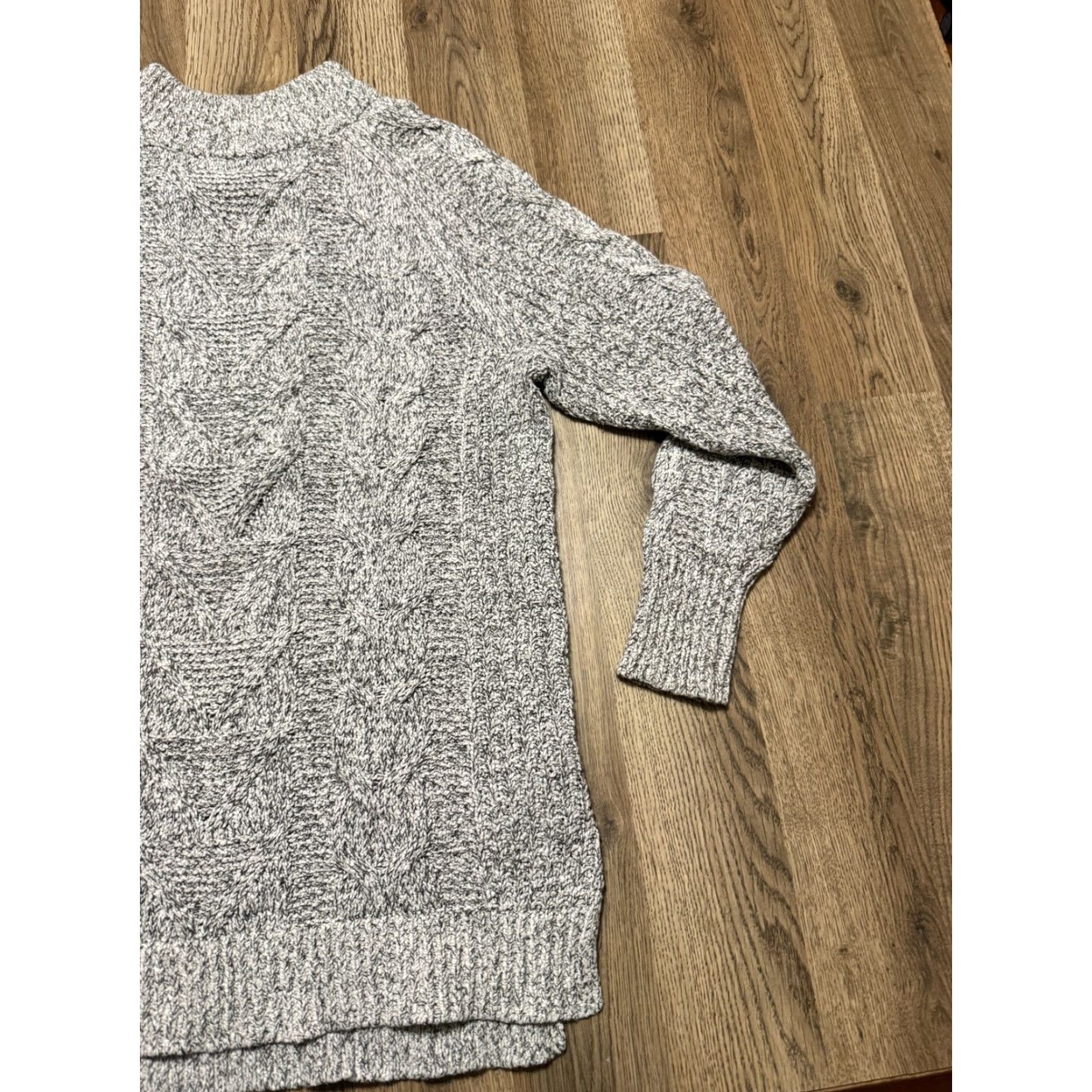 Old Navy VINTAGE? (No) Old Navy Sweater Women's XL Gray White Pullover Crew Neck Knit Card? Size XL / US 12-14 / IT 48-50 - 4 Thumbnail