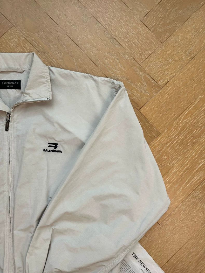 Balenciaga Balenciaga Solid Color Collar Zipper Jacket Beige Size US S / EU 44-46 / 1 - 5 Thumbnail