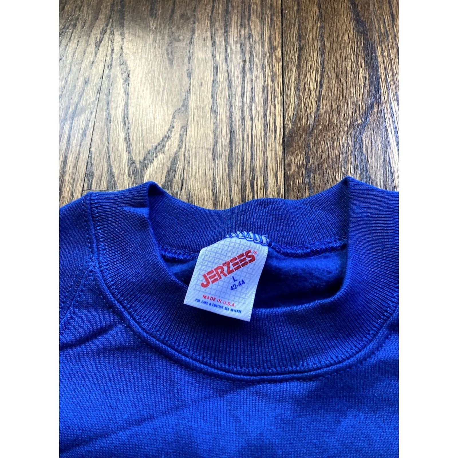 Jerzees VINTAGE JERZEES Raglan Sweatshirt Large Blue Crewneck USA MADE Unisex Adults 90s College Grunge Retro Sports Shirt Size US L / EU 52-54 / 3 - 2 Thumbnail
