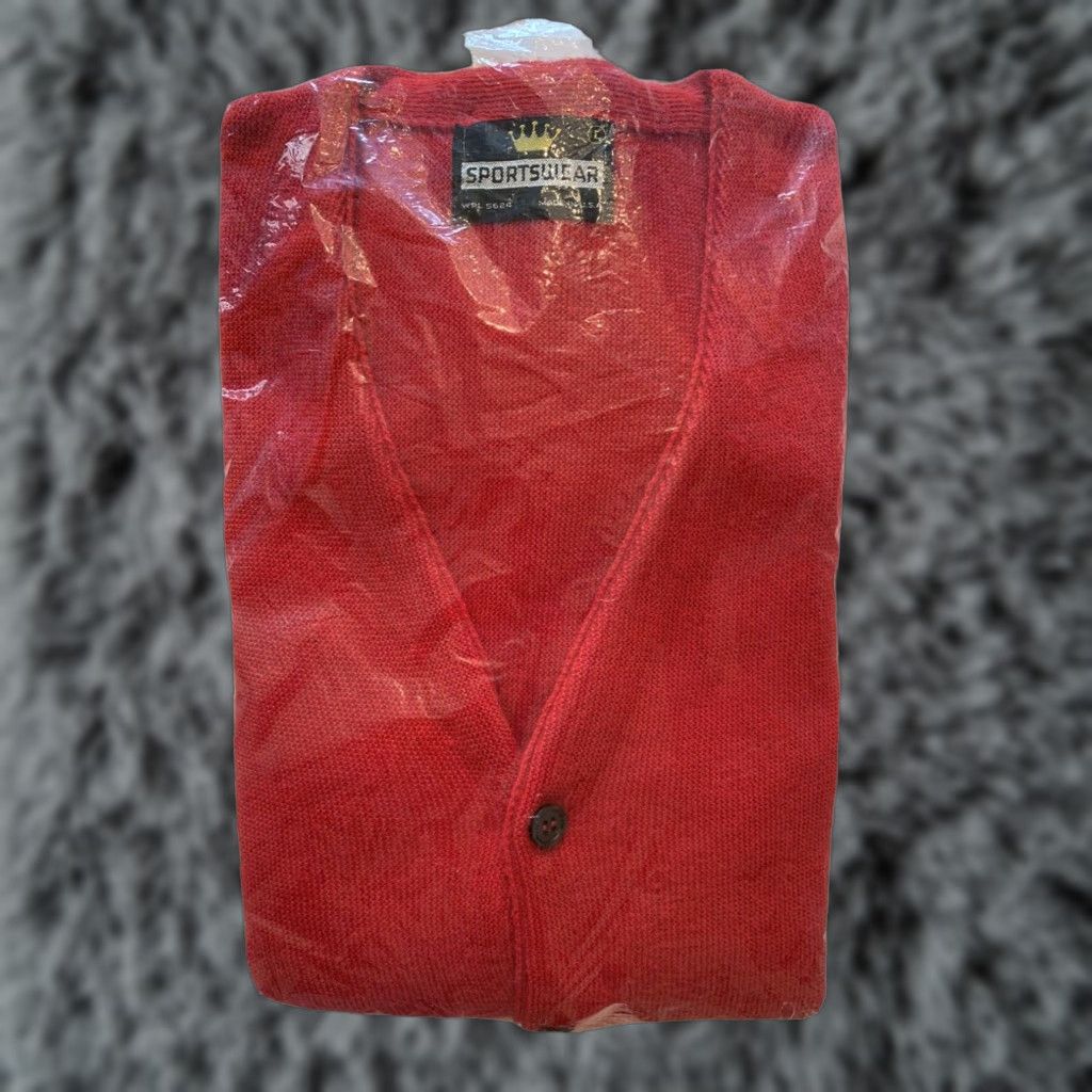 Vintage VINTAGE Sportswear Letterman Sweater Cardigan Mens Large Deep Red 70s Size US L / EU 52-54 / 3 - 1 Thumbnail