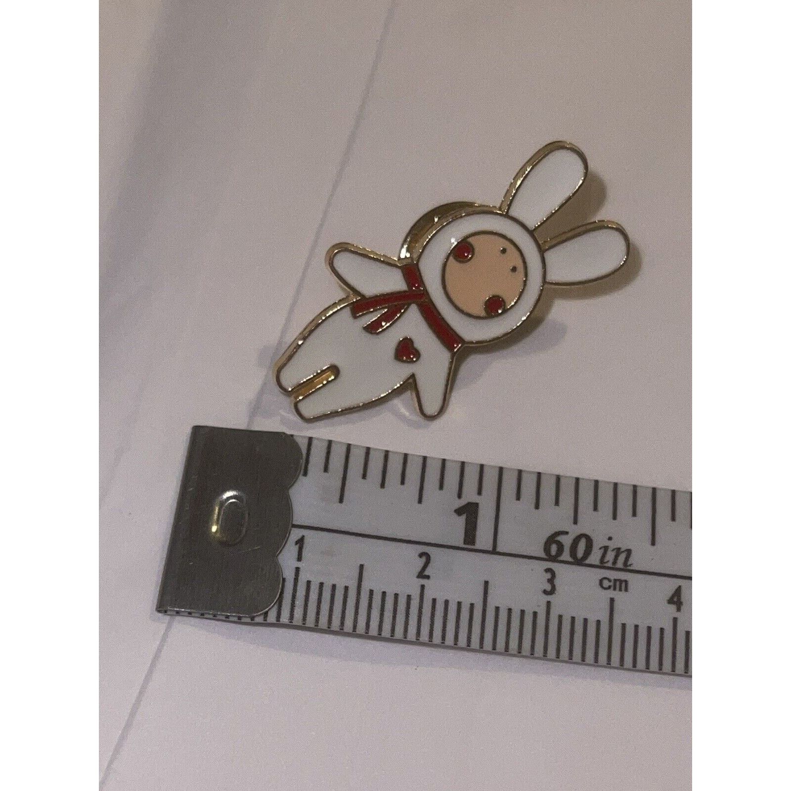 Other Bunny With Red Heart Pin Brooch Size ONE SIZE - 1 Preview