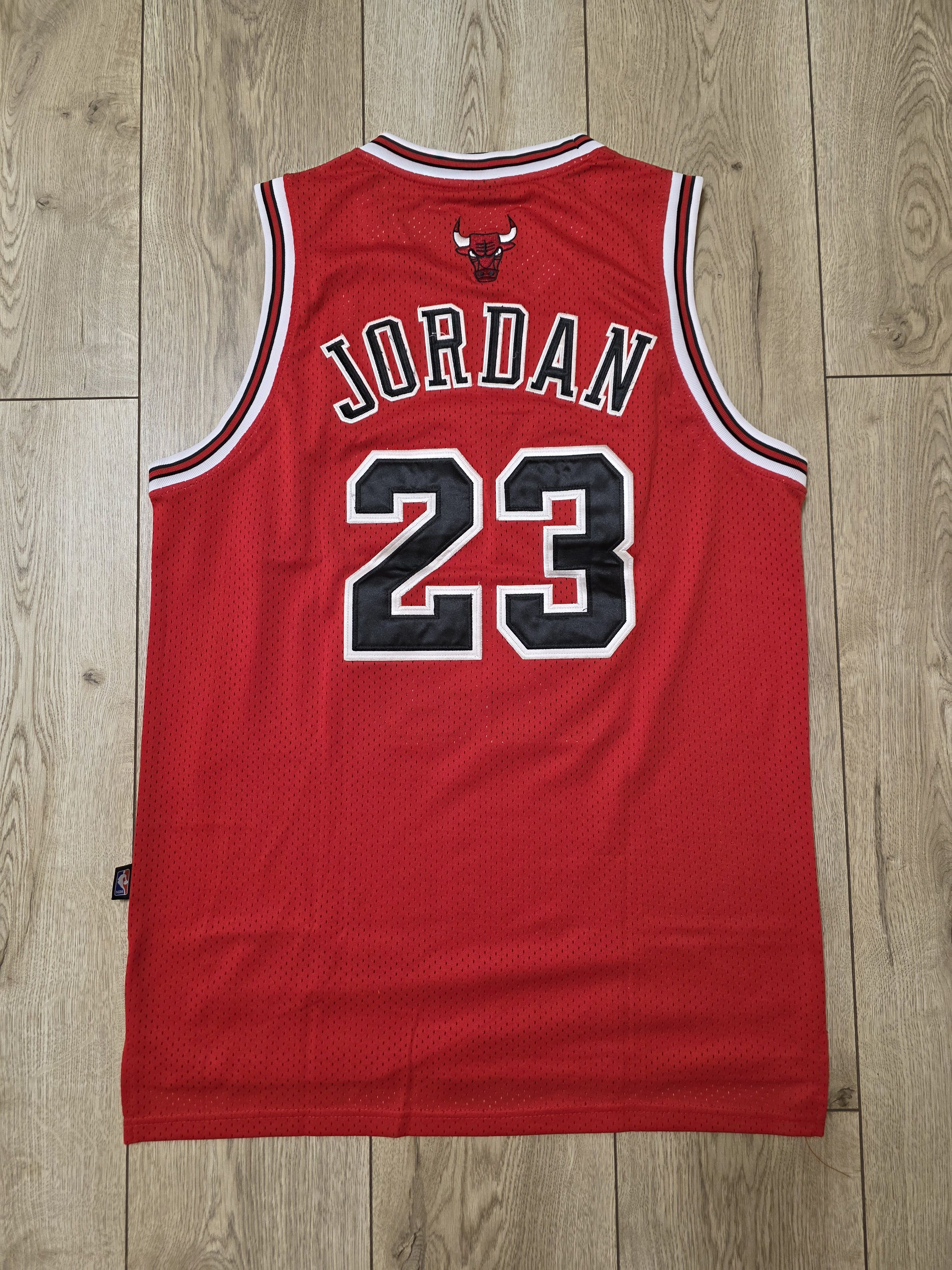 NBA CHICAGO BULLS VINTAGE JERSEY MICHAEL JORDAN JERSEY Size US L / EU 52-54 / 3 - 2 Thumbnail