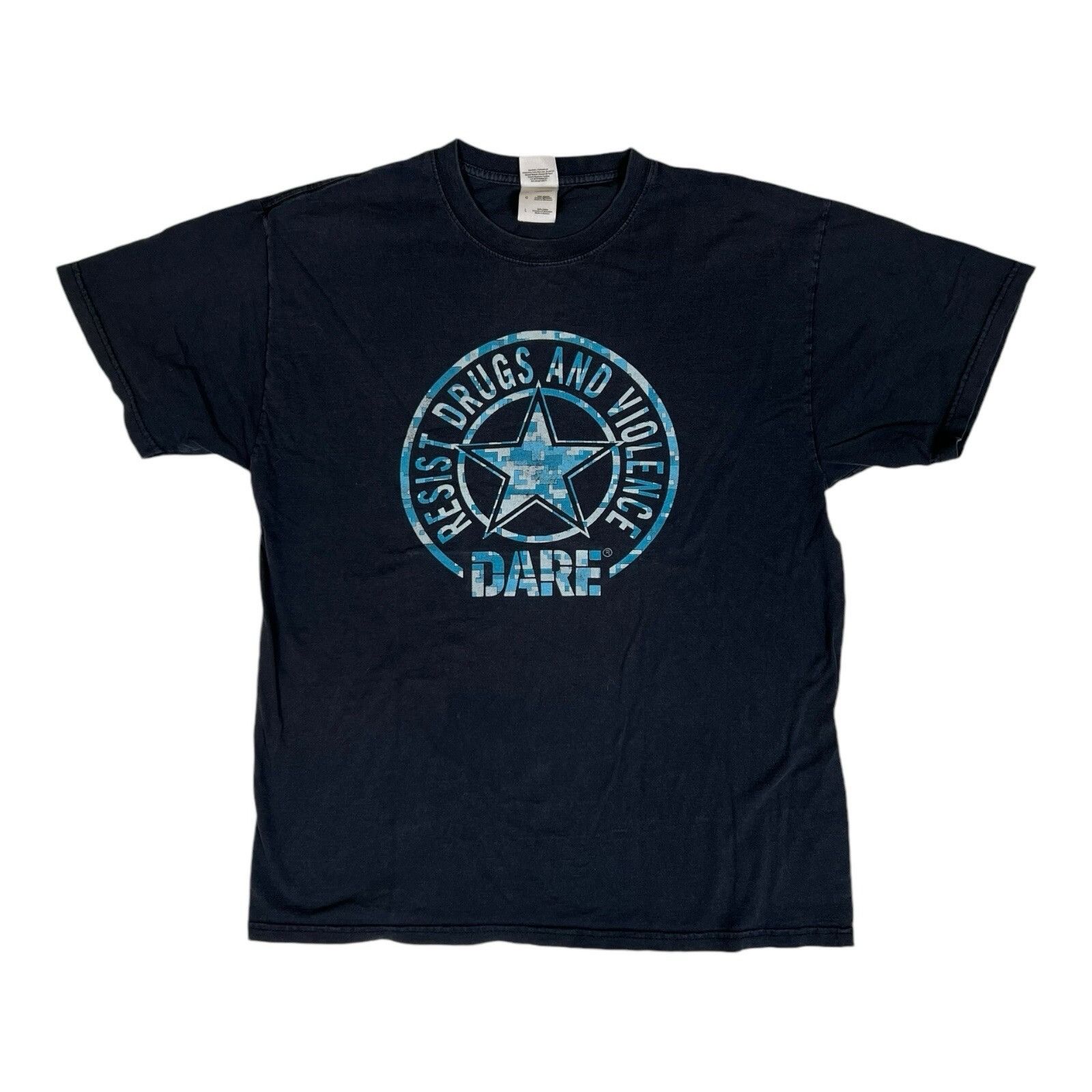 Gildan Vintage Dare T-Shirt Size Large “To Resist Drugs And Violenc Size US L / EU 52-54 / 3 - 1 Thumbnail