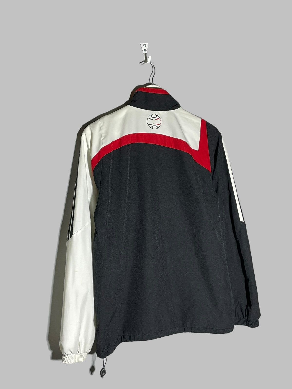 Adidas Liverpool FC Adidas Vintage Y2k Streetwear Full Zip Jacket Size US M / EU 48-50 / 2 - 9 Thumbnail