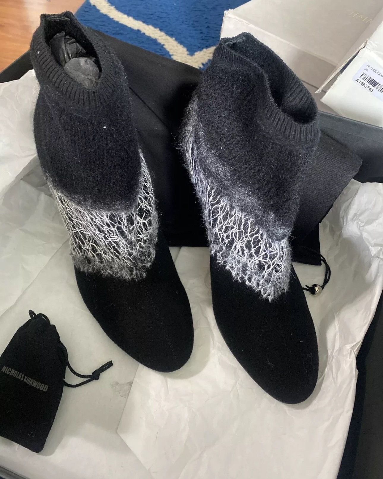 Nicholas Kirkwood Nicholas Kirkwood Womens Black Suede Ankle Boots 39 Size US 9 / IT 39 - 2 Thumbnail