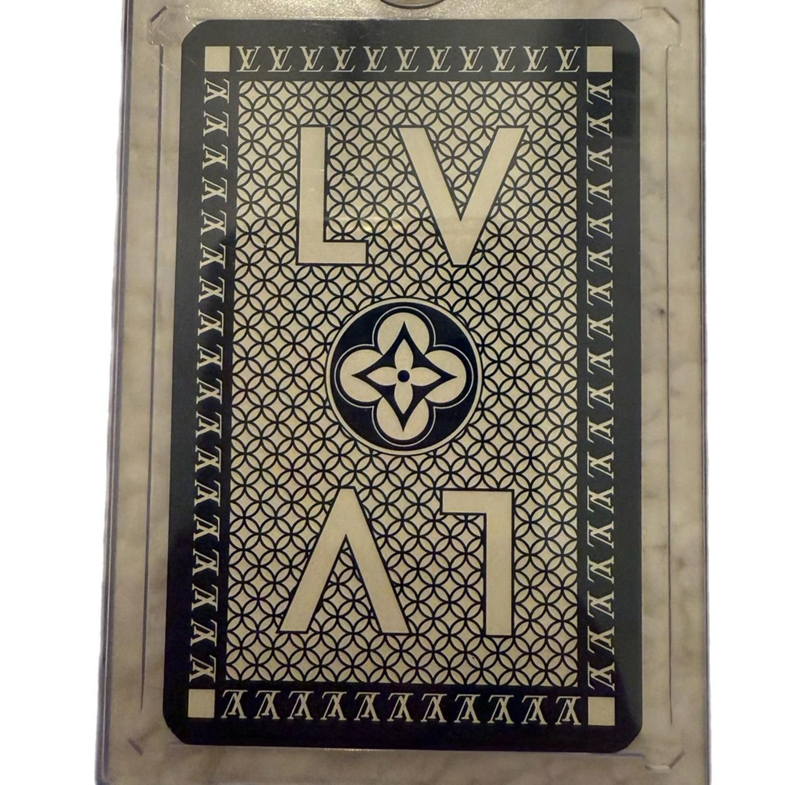 Louis Vuitton Louis Vuitton Monogram Card in Case Size ONE SIZE - 1 Thumbnail