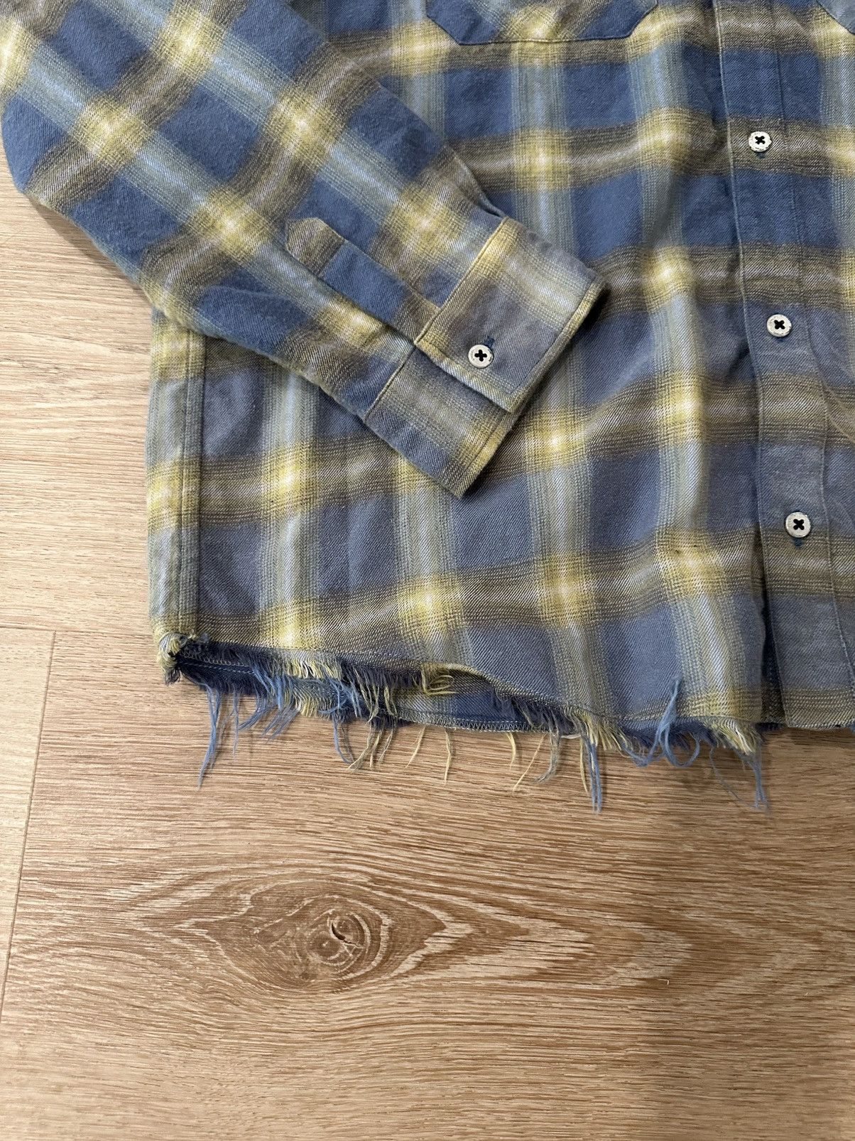Amiri Distressed Amiri flannel XL Size US XL / EU 56 / 4 - 3 Thumbnail