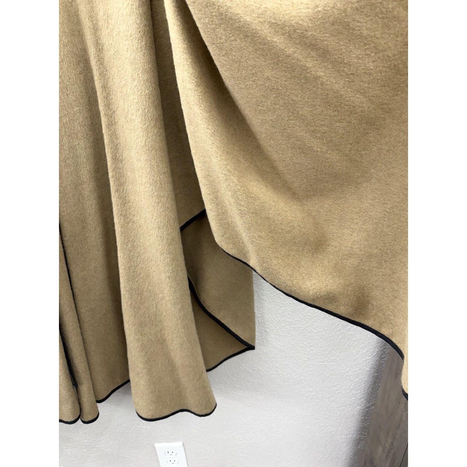 Vintage VINTAGE Unbranded Womens Poncho Brown Open Front Cape Sweatery Knit One Size Shawl Bohemian 80s 90s Casual Womens Size ONE SIZE - 3 Thumbnail