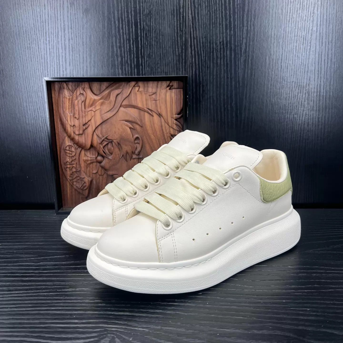 Alexander McQueen Alexander McQueen Green Tail Sneaker 38 Women's Size US 7.5 / IT 37.5 - 1 Thumbnail