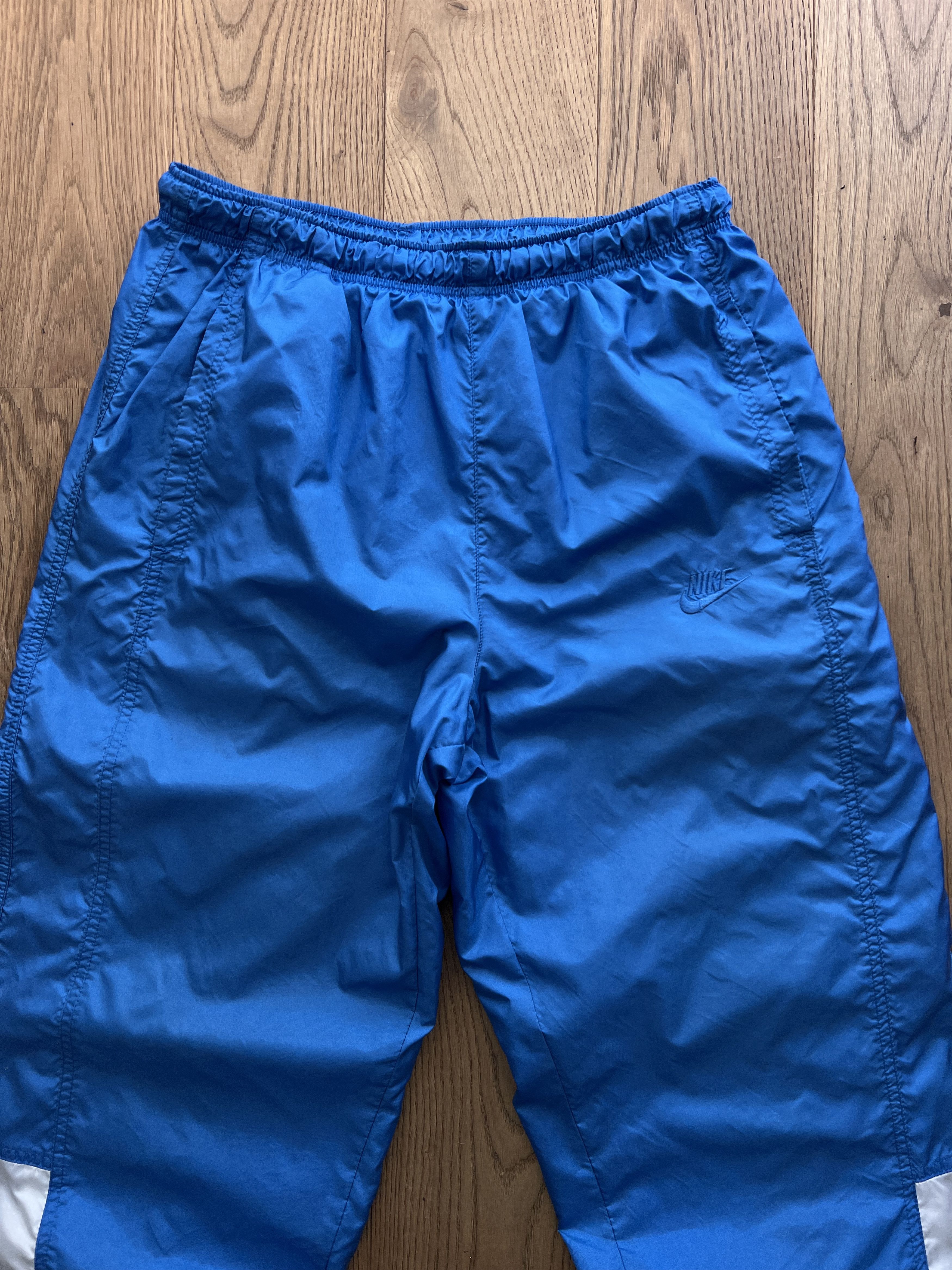 Nike Nike VTG 90s nylon retro navy blue track pants baggy swoosh Size US 32 / EU 48 - 20 Thumbnail