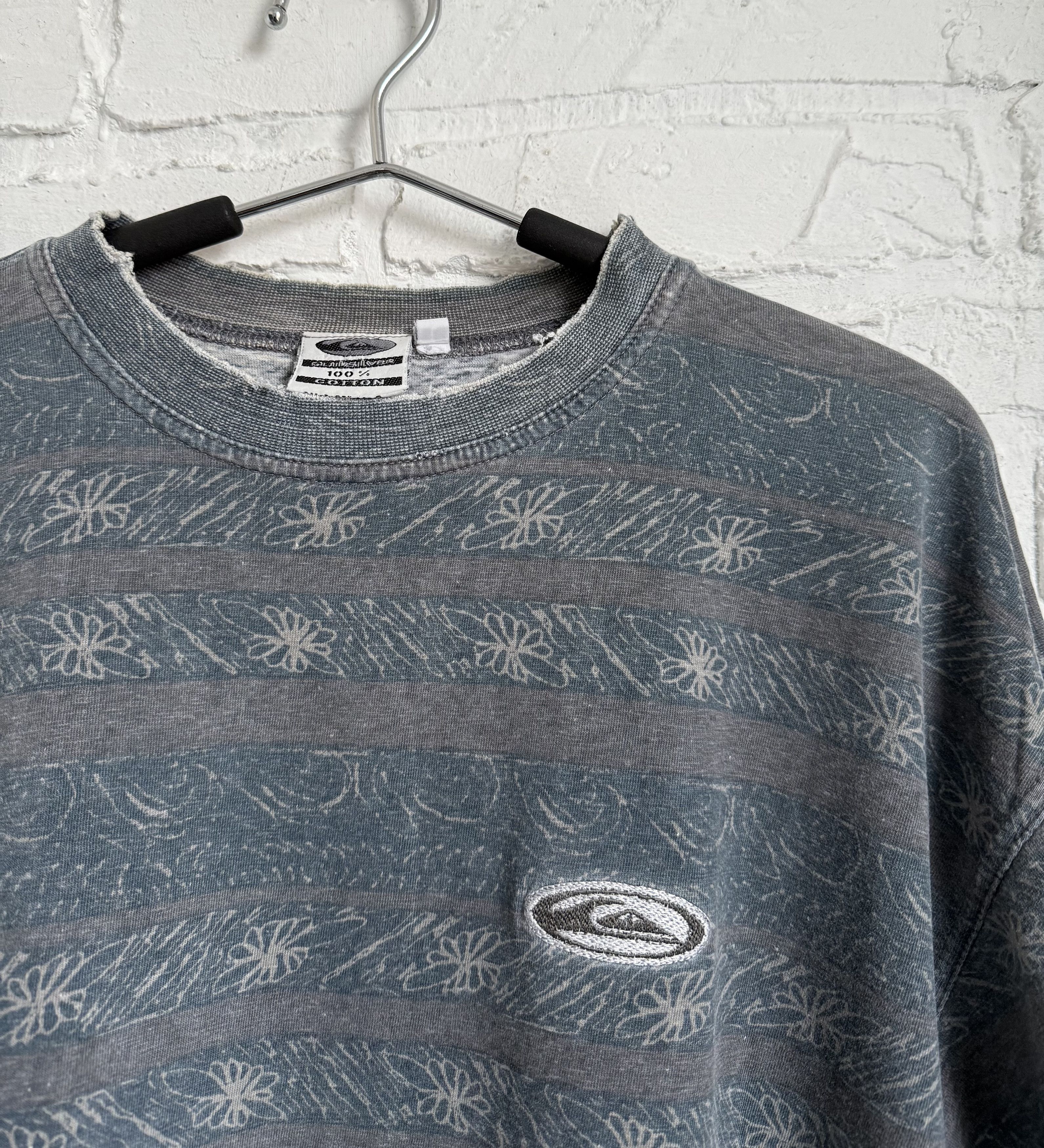 Quiksilver Vintage 90s Quiksilver abstraction distressed long sleeve Size US L / EU 52-54 / 3 - 4 Thumbnail