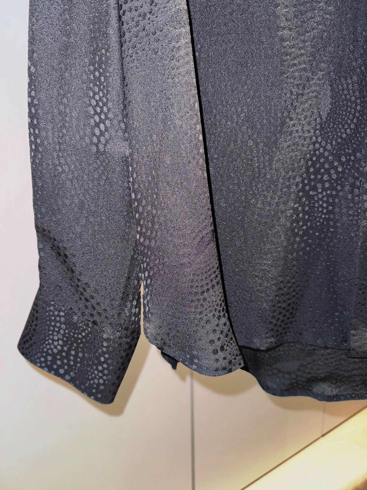 Saint Laurent Paris SLP 20SS Runway Silk Galaxy Shirt 39 M Near Mint Size US M / EU 48-50 / 2 - 3 Thumbnail