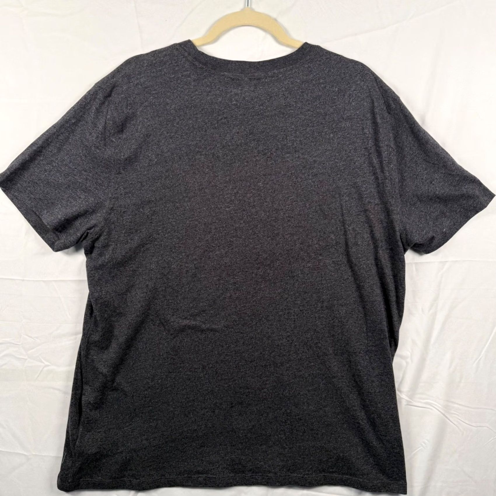 Old Navy Old Navy Mens L T-Shirt Dark Gray Soft Washed Heathered Basic Tee Normcore Size US L / EU 52-54 / 3 - 3 Thumbnail