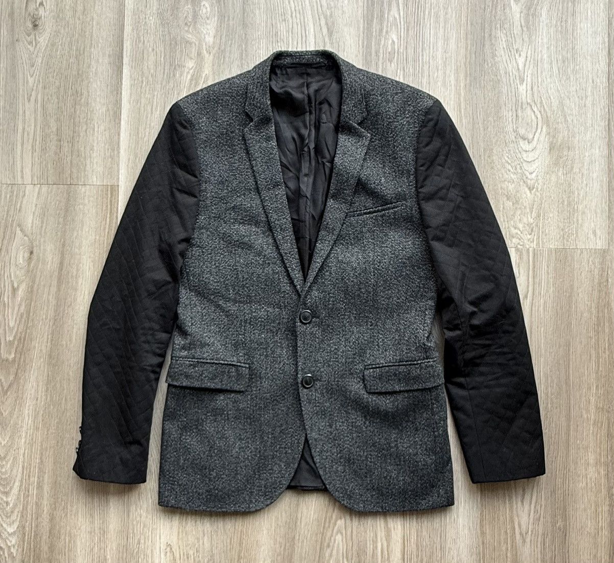 Hugo Boss Hugo Boss Gray Blazer With Black Sleeves Size 36R - 1 Thumbnail