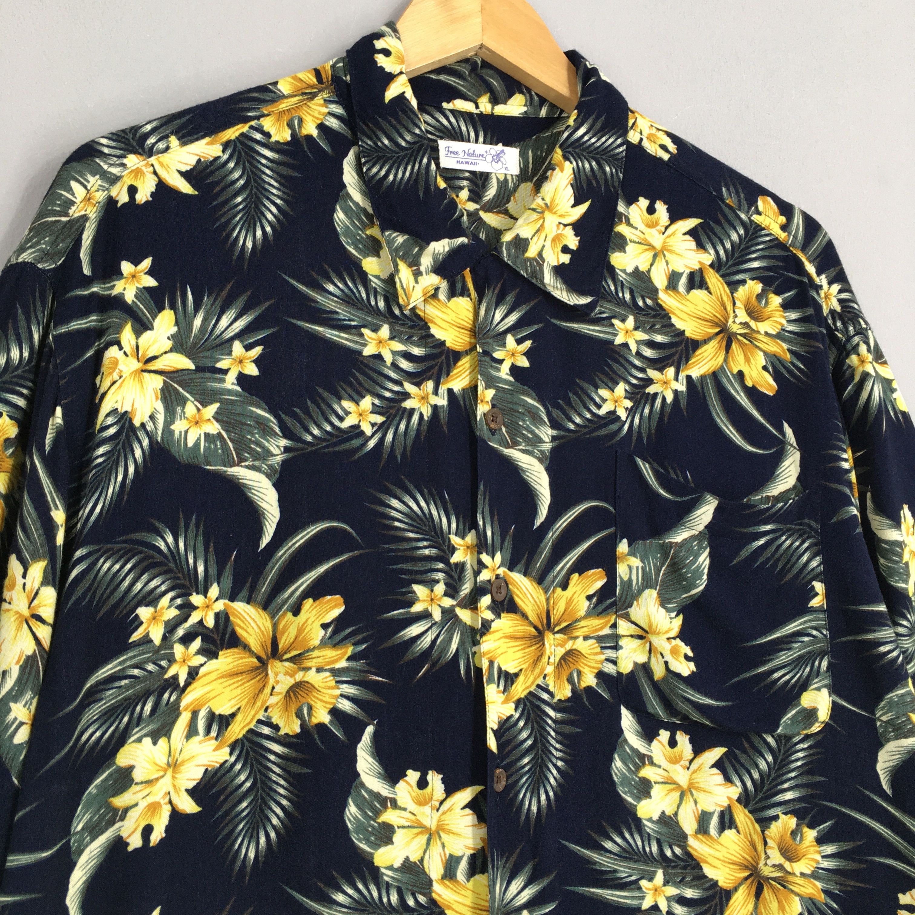 Other Vintage Hawaiian Flower Rayon Aloha Shirt XLarge Size US XL / EU 56 / 4 - 3 Thumbnail