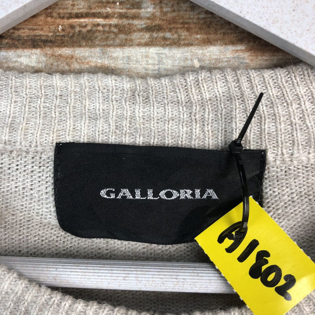 Vintage Galloria Grey cable Knitwear #A1802 Size US M / EU 48-50 / 2 - 9 Thumbnail