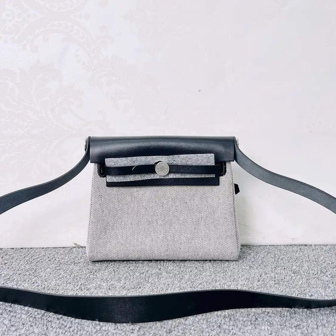 Hermes Hermes Herbag Zip mini light grey canvas shoulder bag gold hardware G Size ONE SIZE - 1 Thumbnail