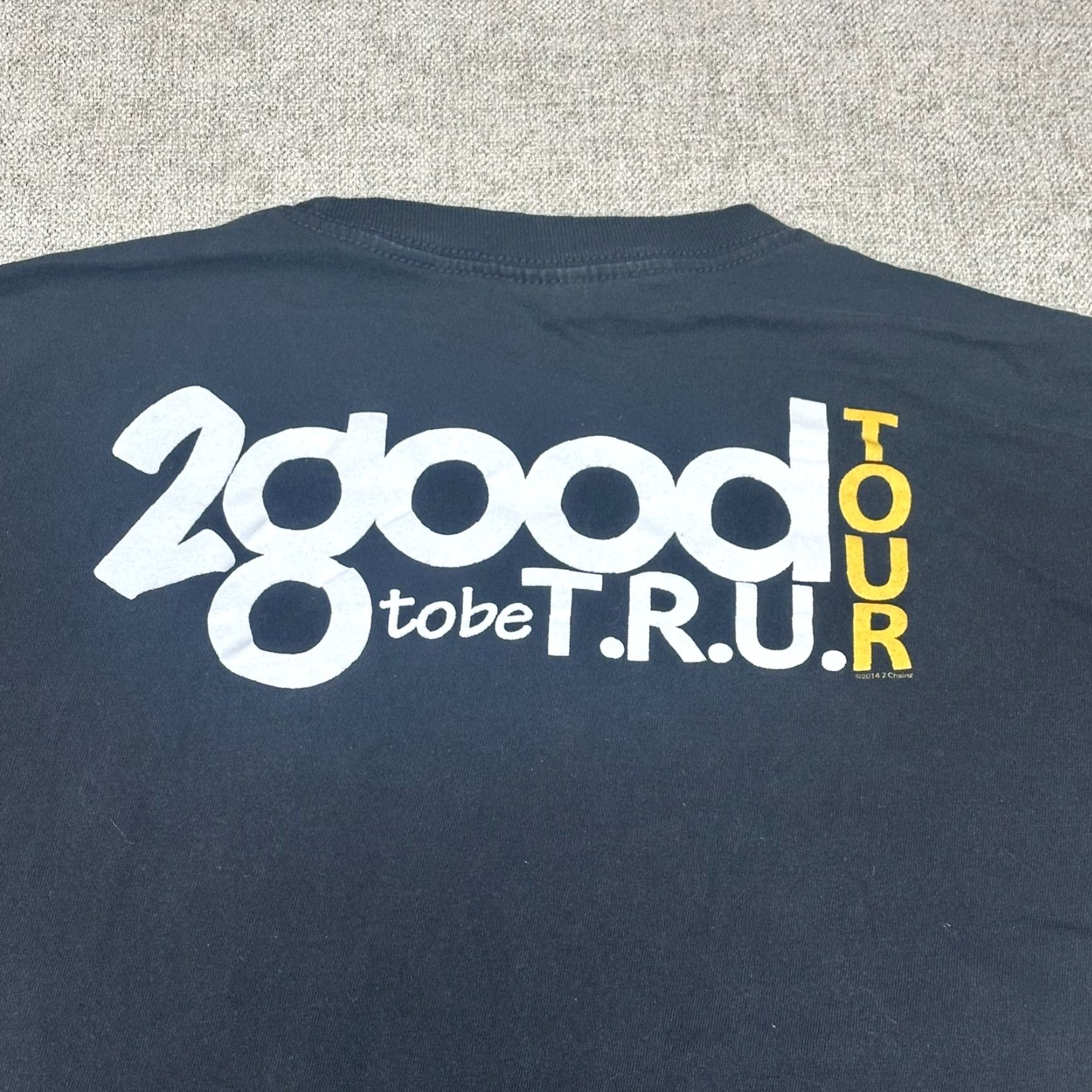 Toogood VINTAGE 2 Chainz Men M T-Shirt Graphic Print Licensed Tour Rap Official 2014 Too Good to be T.R.U. Grammy-Winning USA Concert Band Music Mens Size ONE SIZE - 7 Thumbnail