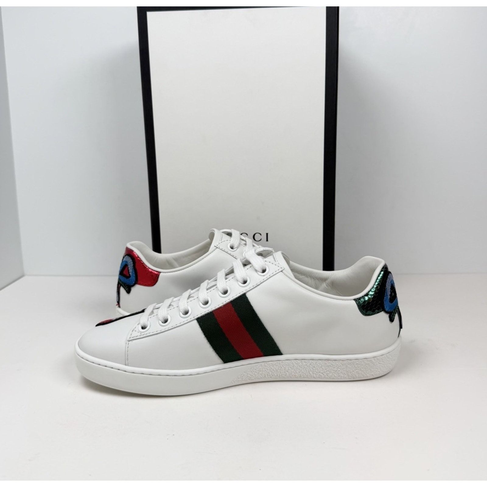 Gucci Size 36EU/6W - Gucci Ace Embroidered Floral NEW Size US 6 / IT 36 - 6 Thumbnail