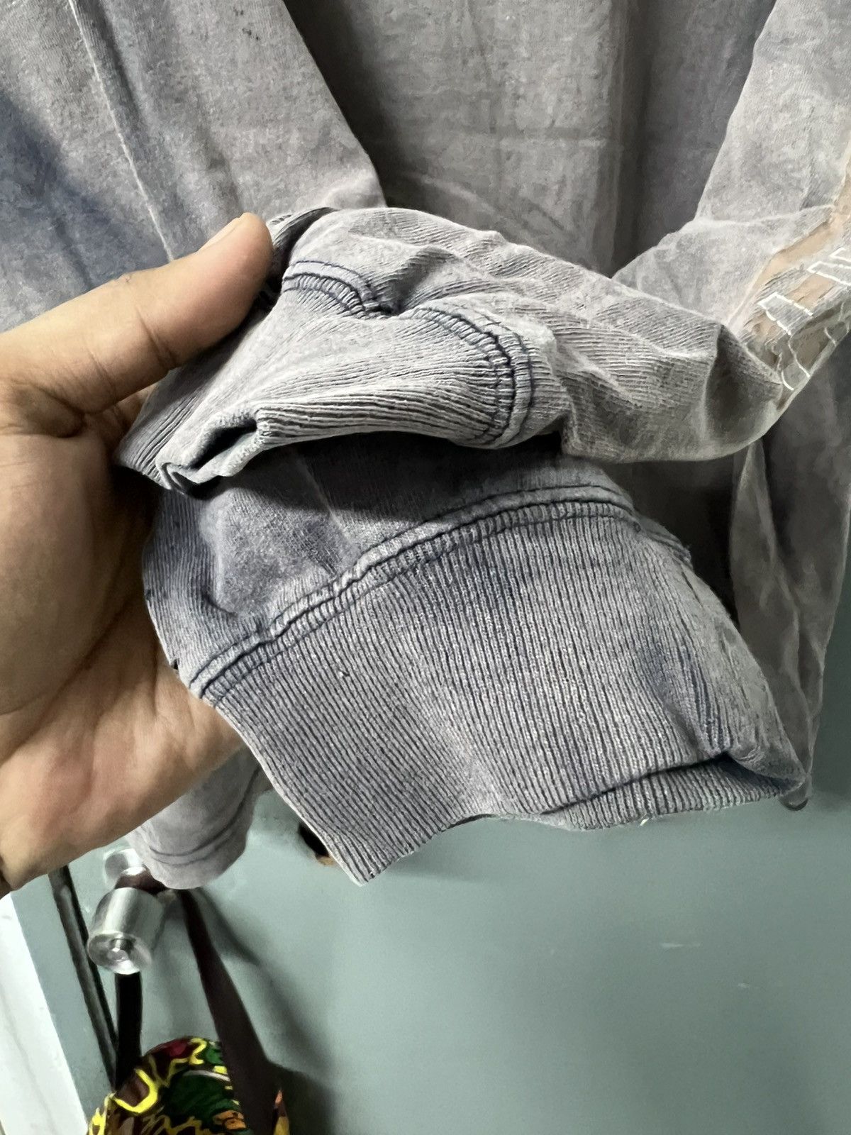 Vintage THRASHED SUN FADED LONG SLEEVES CARHARTT ERD STYLE Size US XL / EU 56 / 4 - 5 Thumbnail