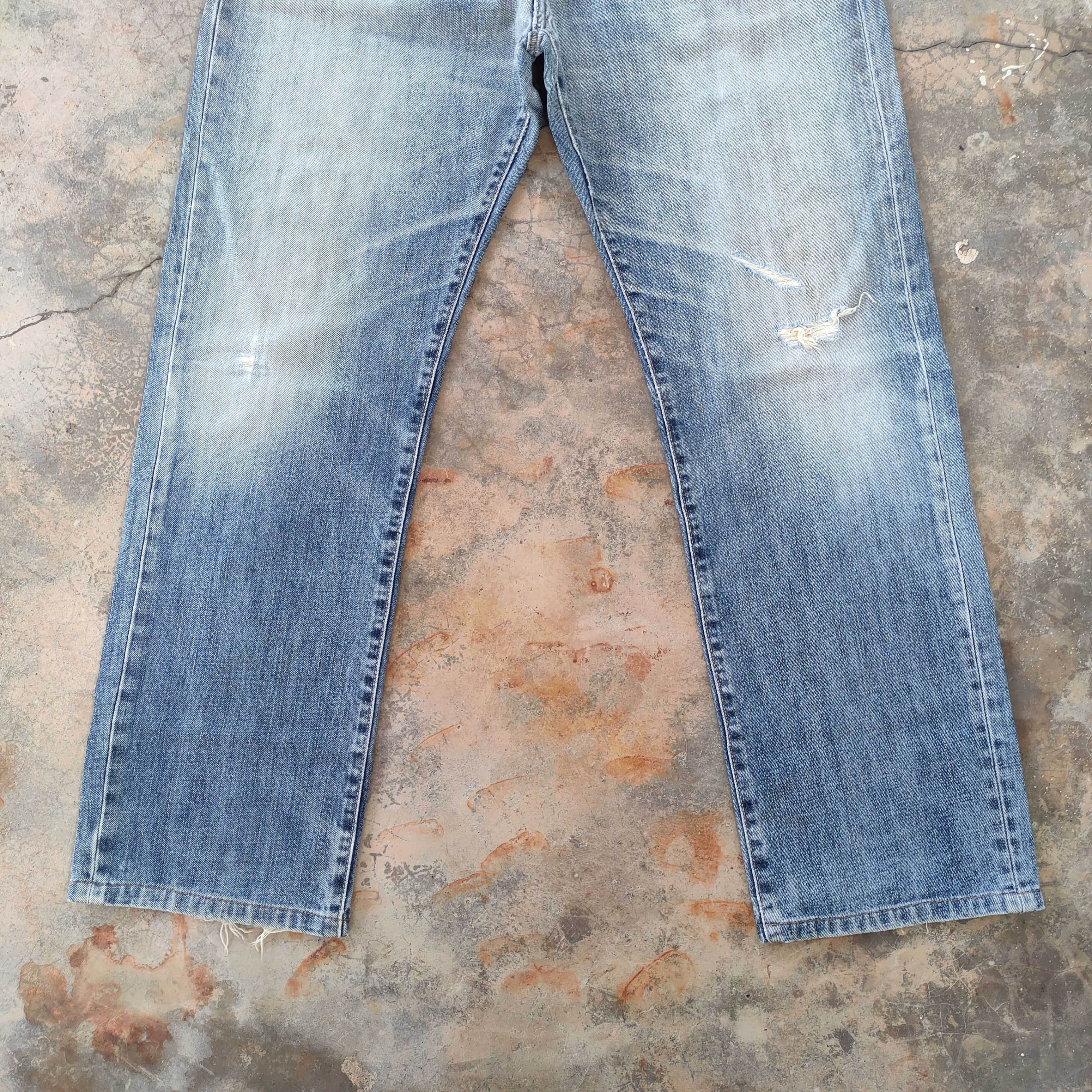 Japanese Brand JAPAN VINTAGE REGULAR FIT STRAIGHT FADED RIPPED JEANS PANTS Size US 38 / EU 54 - 4 Thumbnail