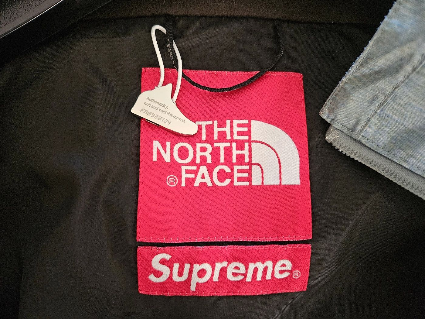 Supreme × The North Face Supreme x The North Face Day Summit Jacket Size US XL / EU 56 / 4 - 7 Thumbnail