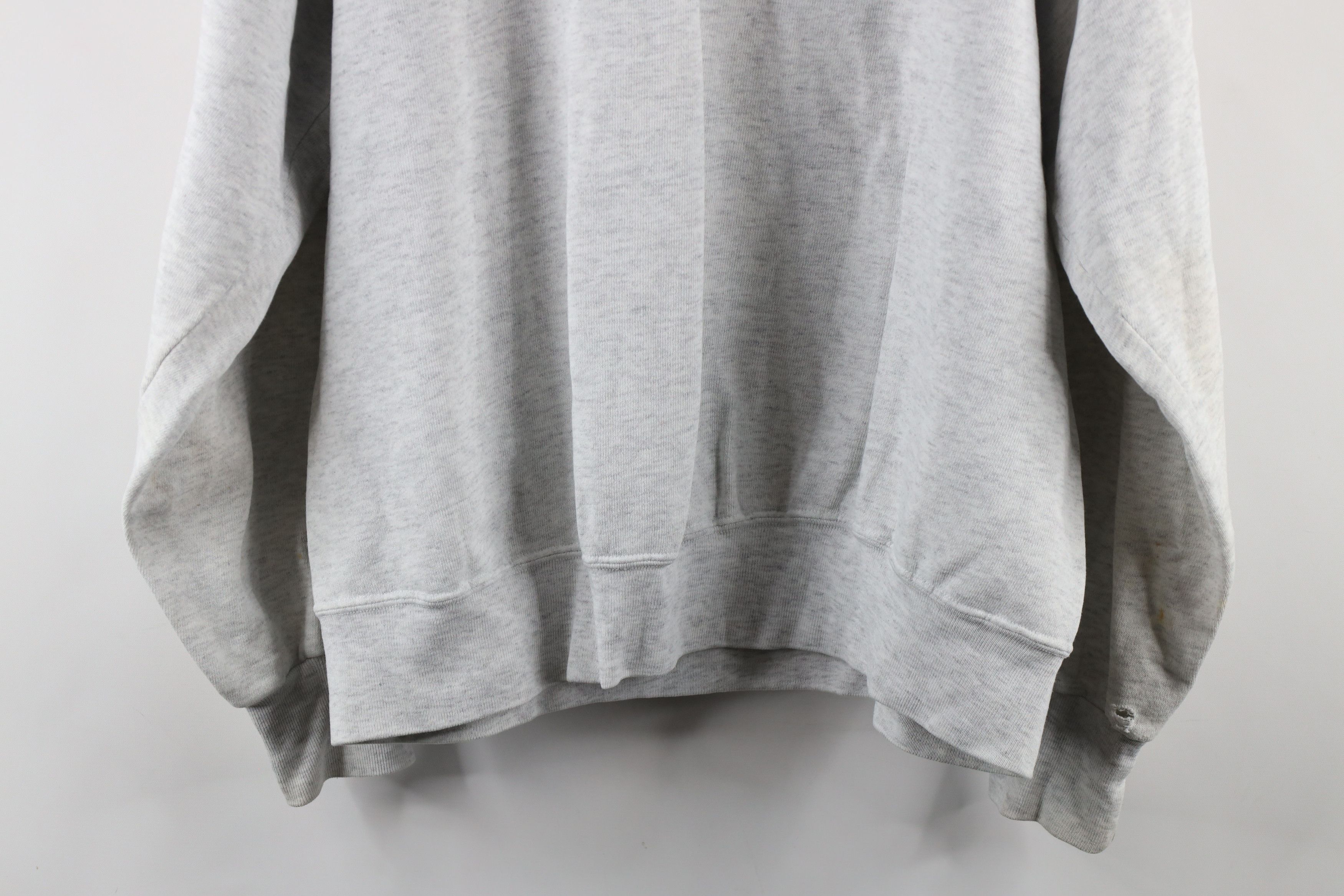 Vintage Vintage 90s Spell Out Wimbledon Tennis Crewneck Sweatshirt Size US L / EU 52-54 / 3 - 14 Thumbnail