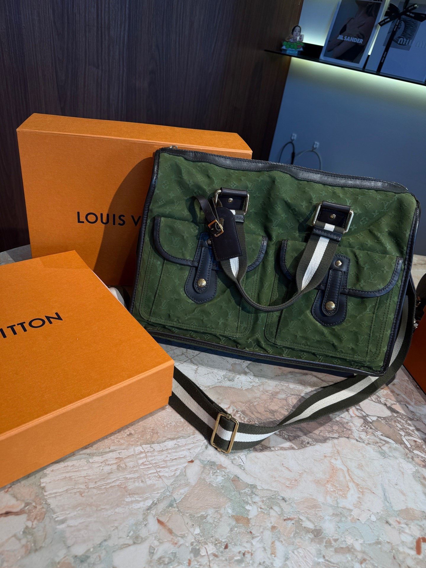 Louis Vuitton LV Green Denim Crossbody Bag Size ONE SIZE - 1 Thumbnail