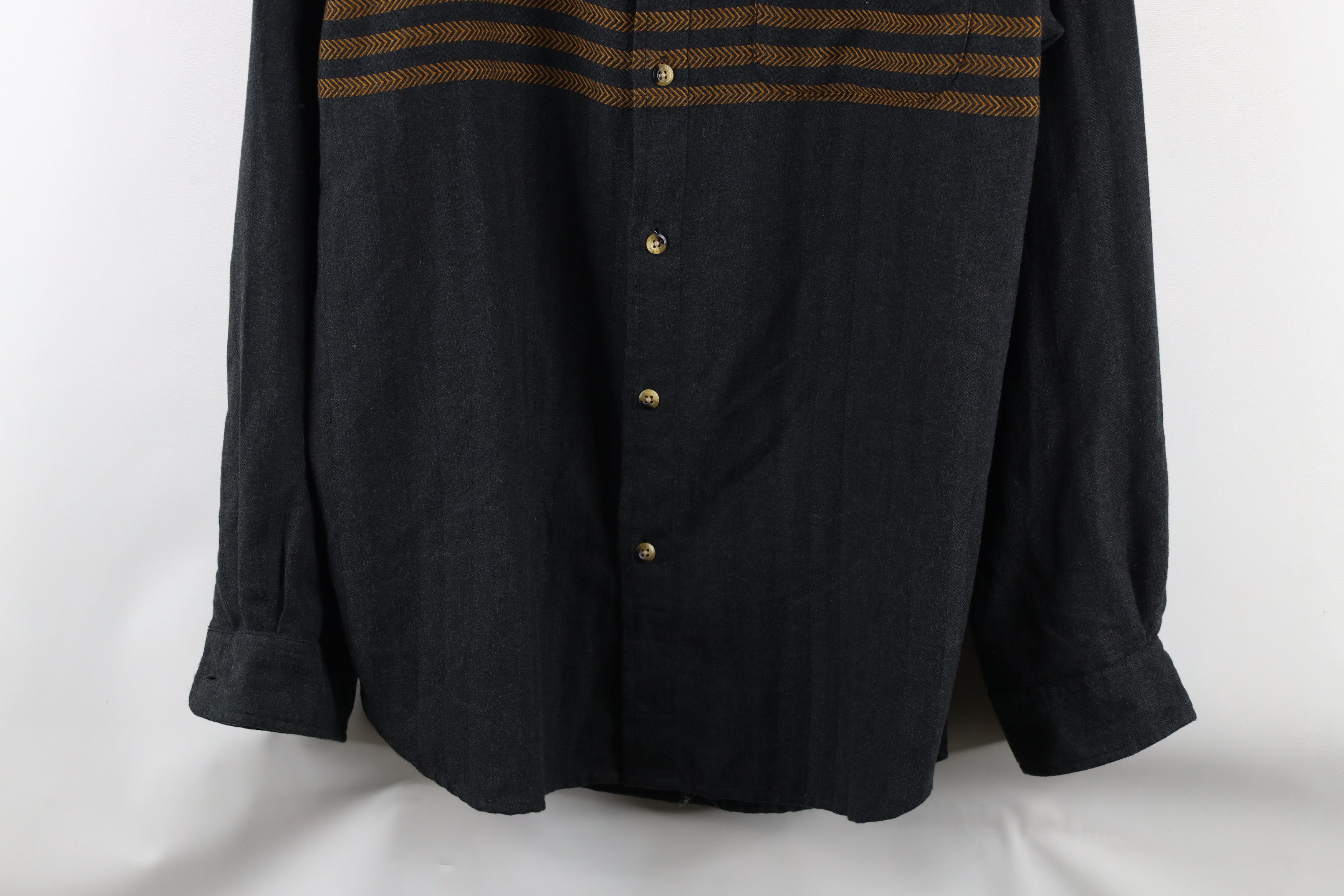 Vintage Vintage 90s Streetwear Southwestern Flannel Button Shirt Size US L / EU 52-54 / 3 - 3 Thumbnail