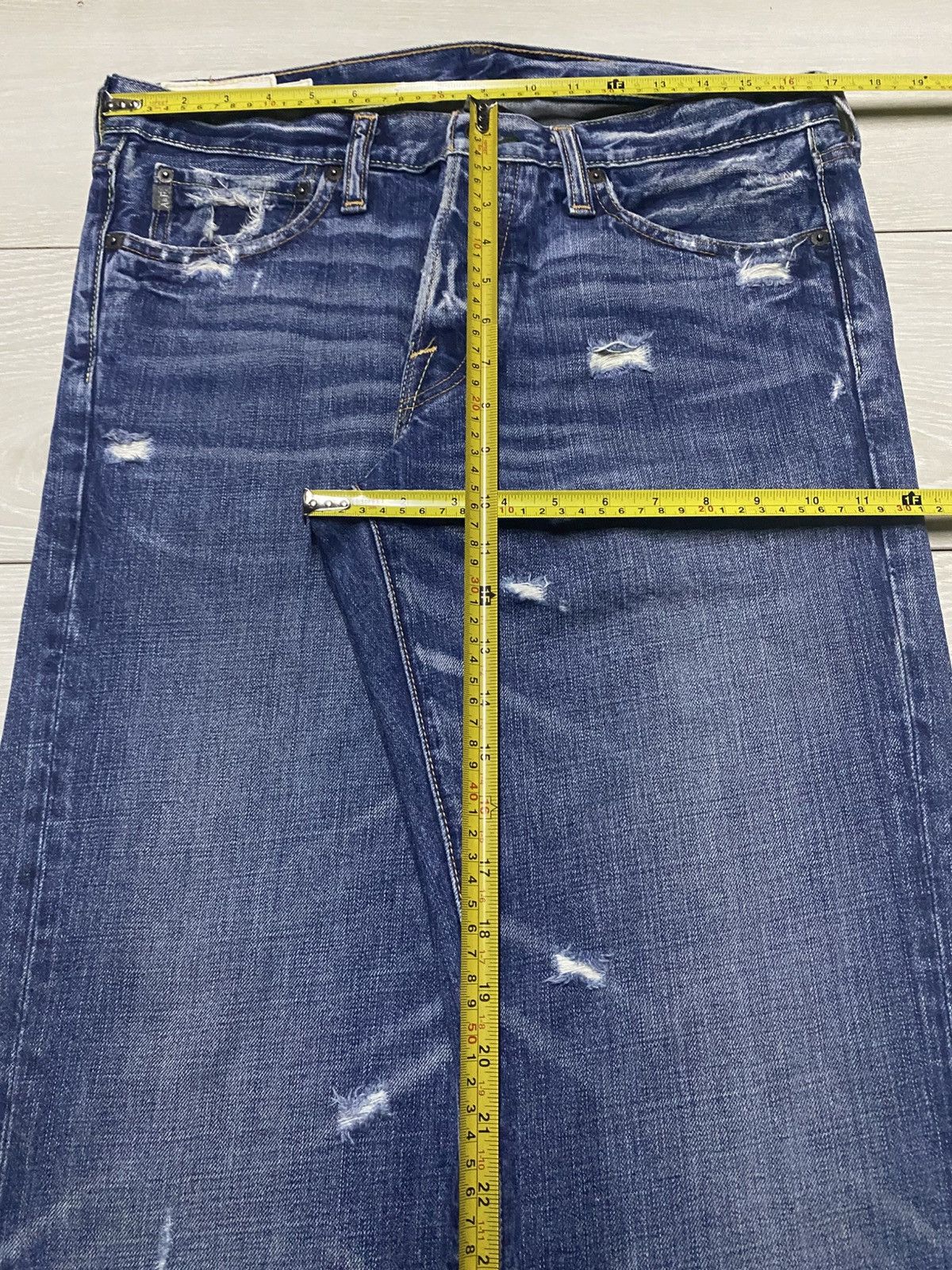 Neighborhood Ambercrombie & Fitch Faded Wash Distressed Baggy Jeans Size US 34 / EU 50 - 15 Thumbnail